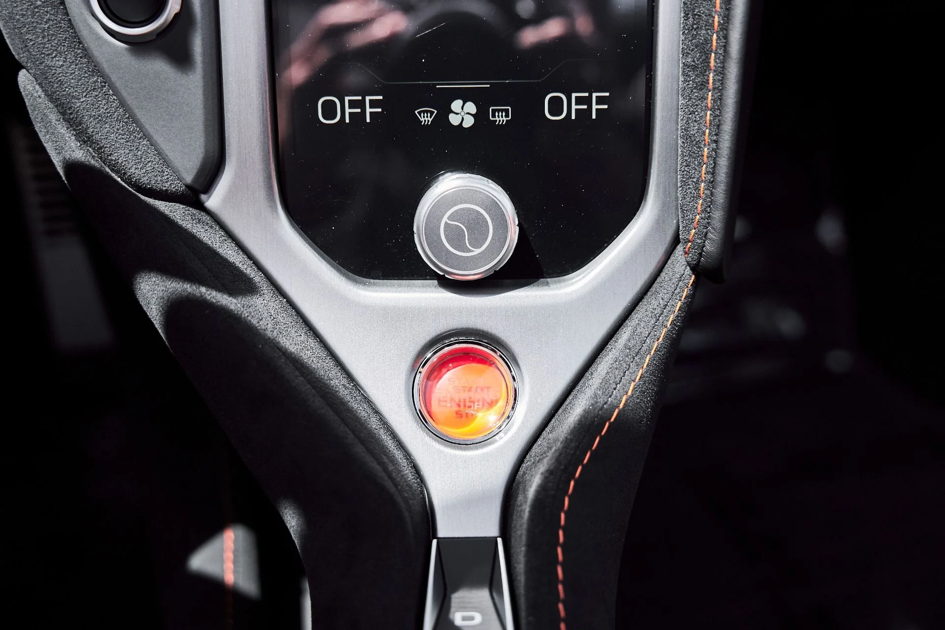 mph064_404218492_Used_2025_Mc_Laren_750_S_1776907706_e0b40bb919