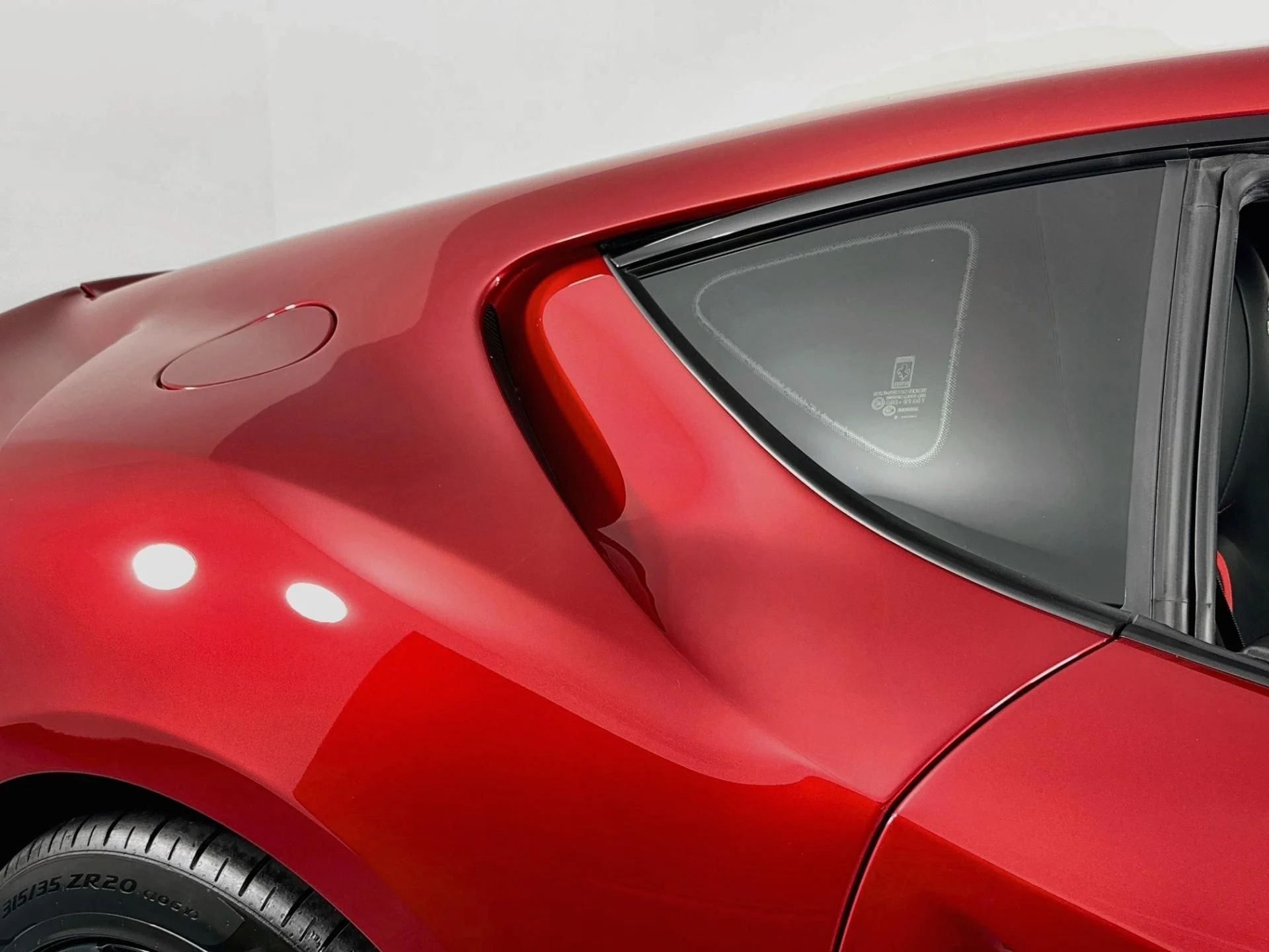 mph064_4146117545_Used_2020_Ferrari_812_Superfast_1788899441_e3d061d6d8