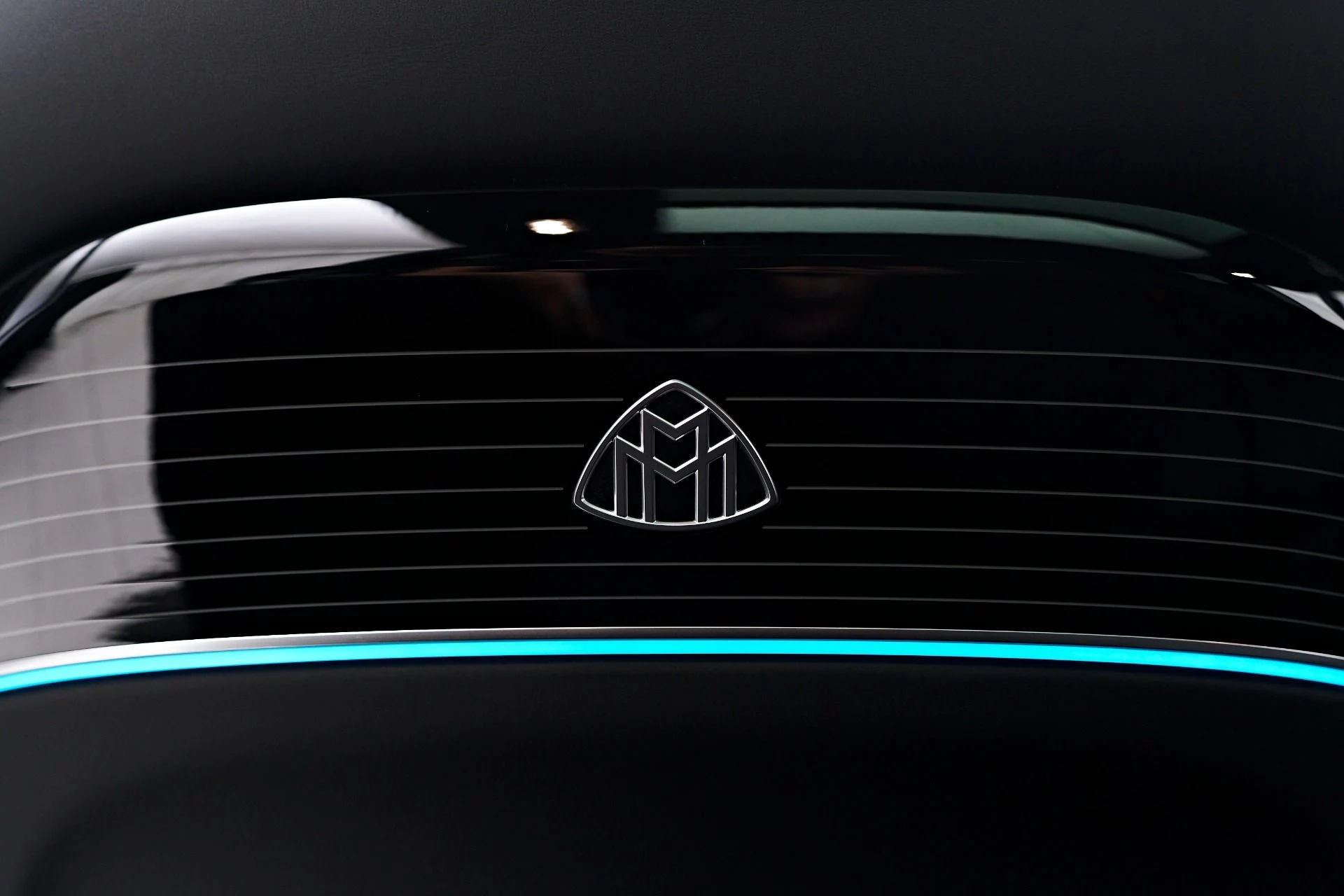 mph064_4272740307_Used_2023_Mercedes_Benz_GLS_Maybach_GLS_600_1762799282_89451bd54f