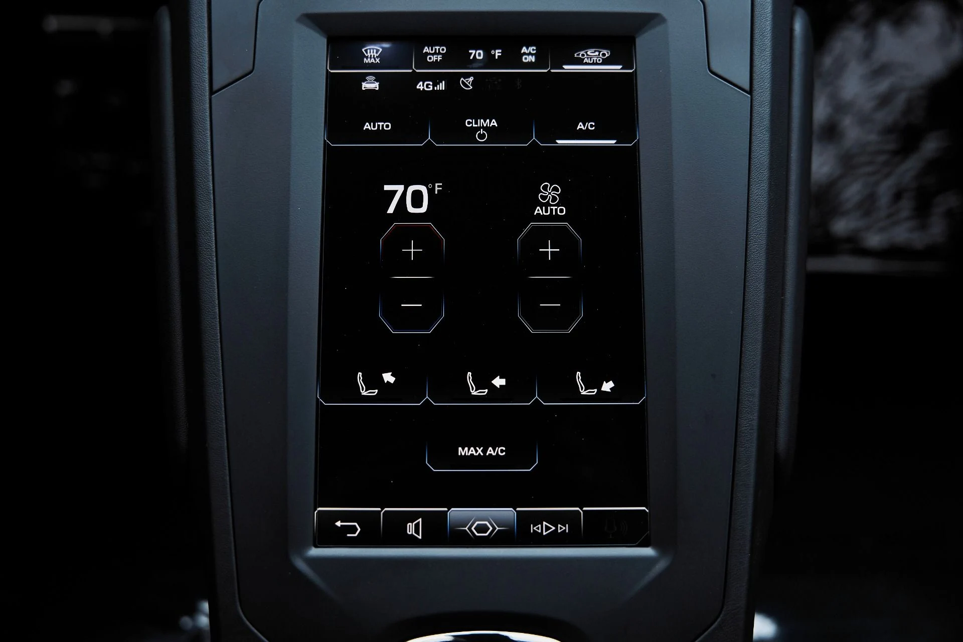 mph064_436025177_Used_2023_Lamborghini_Huracan_EVO_Base_1775006741_4d72365376