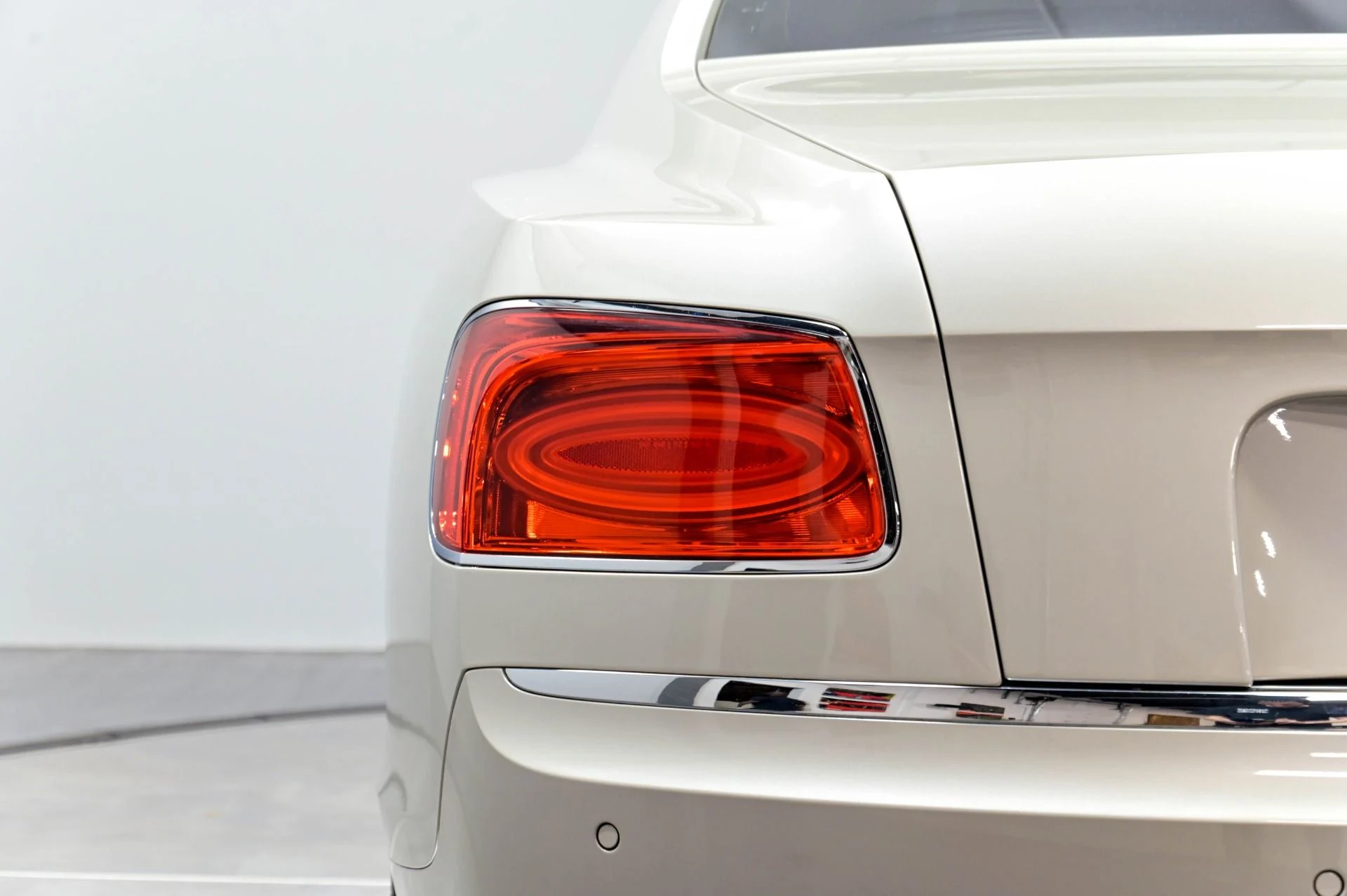 mph064_443253246_Used_2015_Bentley_Flying_Spur_W12_1784214578_2d152f20b0