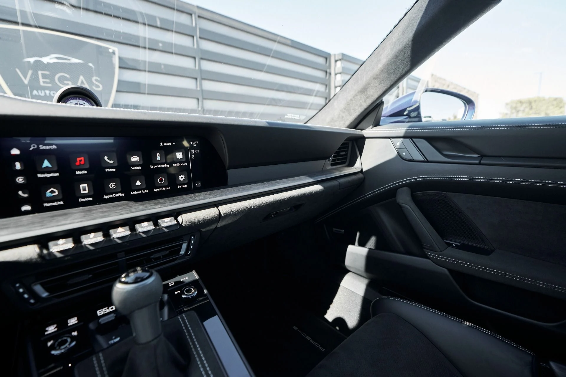 mph064_456420003_Used_2022_Porsche_911_GT_3_1761959455_25aeb18f8a