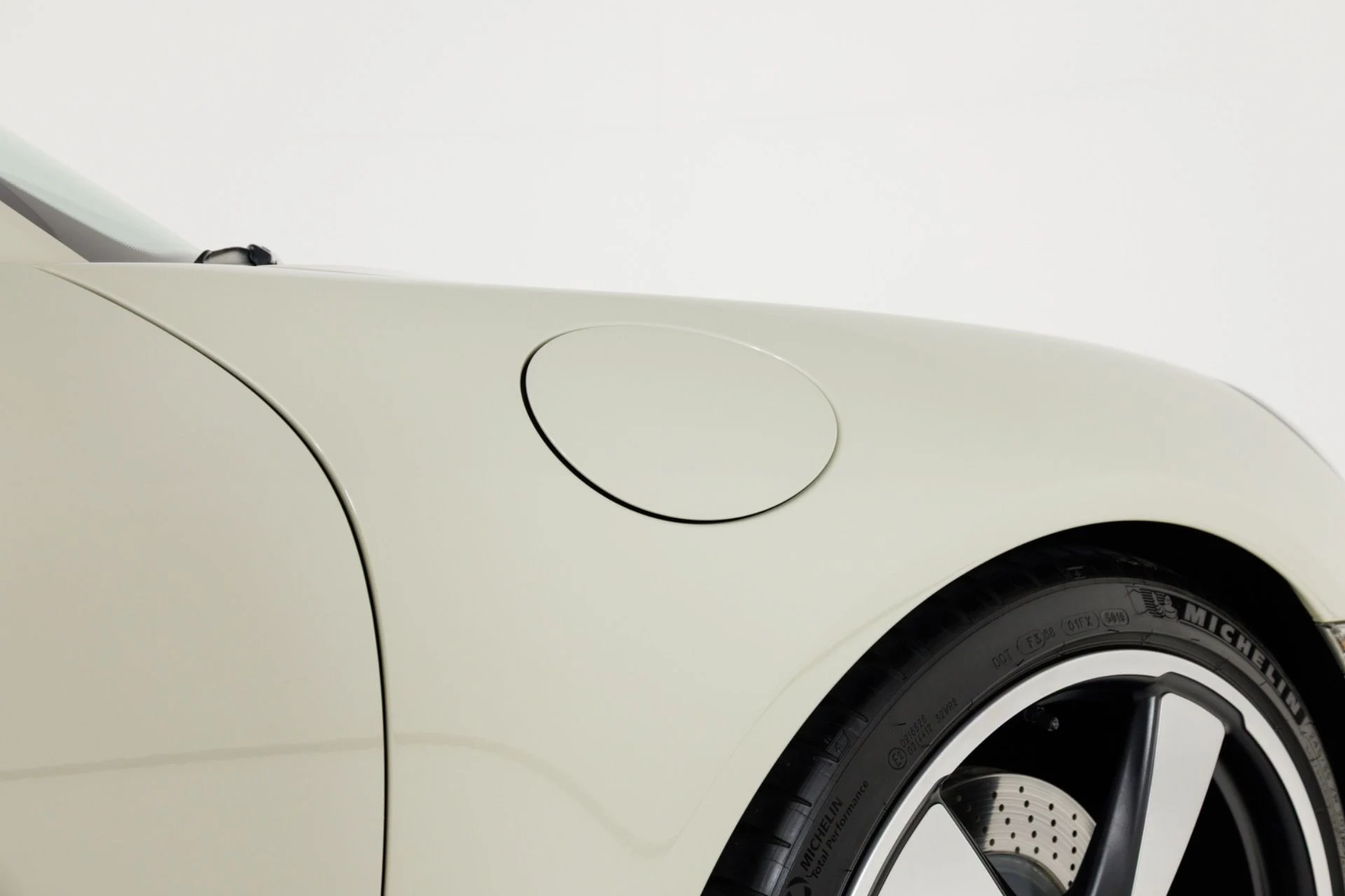 mph064_470948323_Used_2014_Porsche_911_Carrera_S_1781907468_7a60295d51