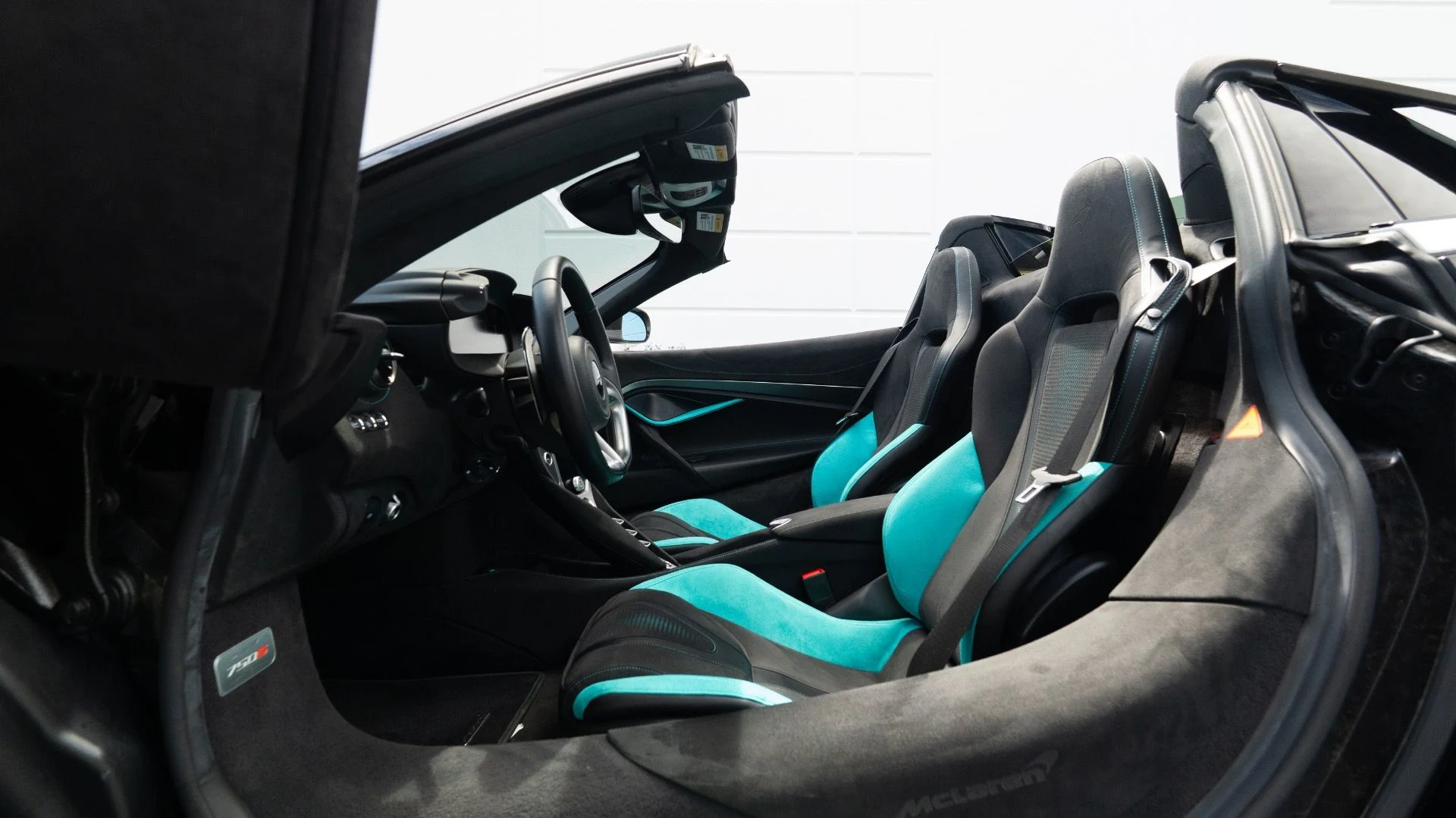 mph064_475874758_Used_2024_Mc_Laren_750_S_Spider_1753306166_5d99d2ce0e