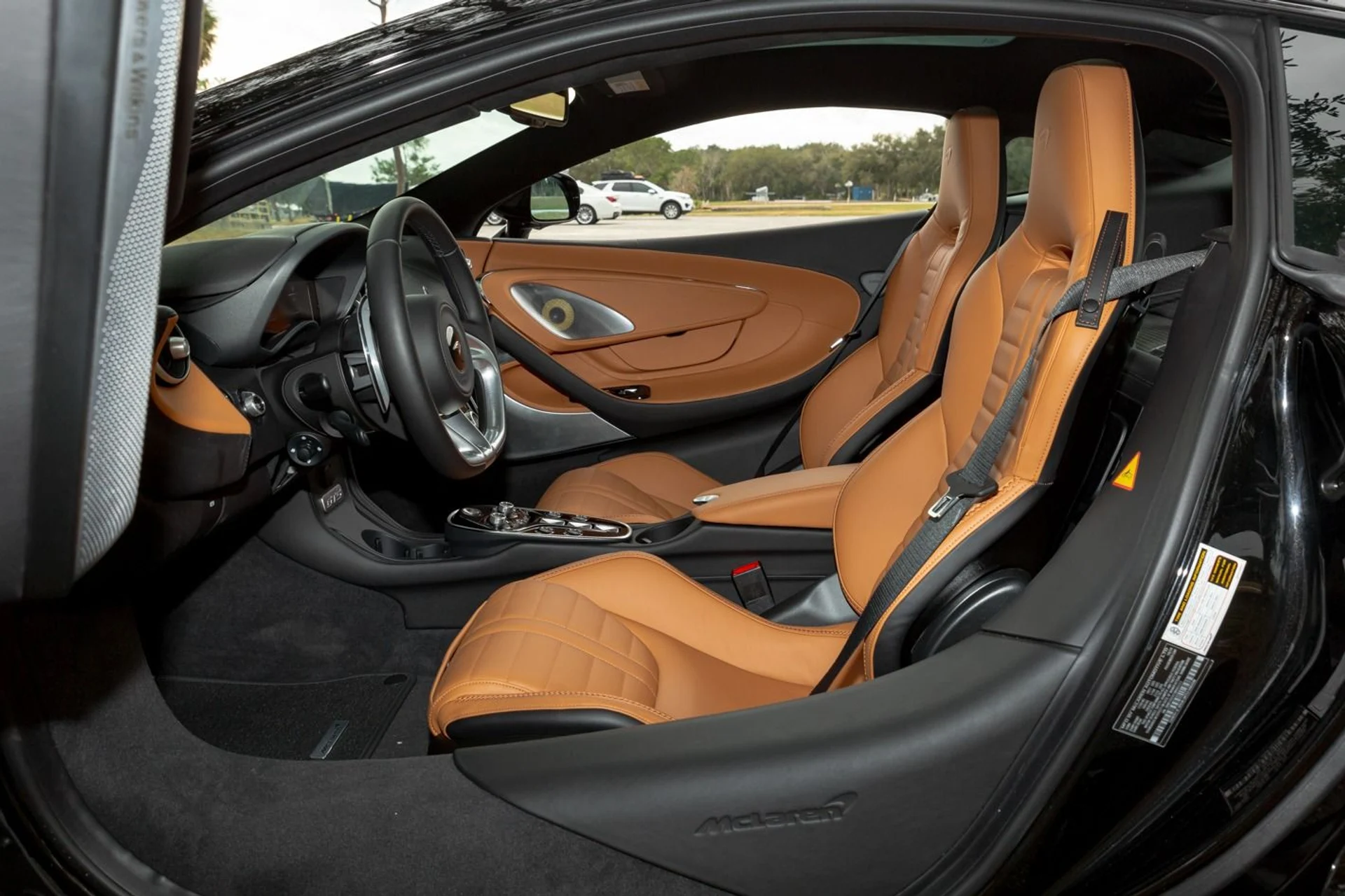 mph064_514533344_470_p65_l_82505f02df