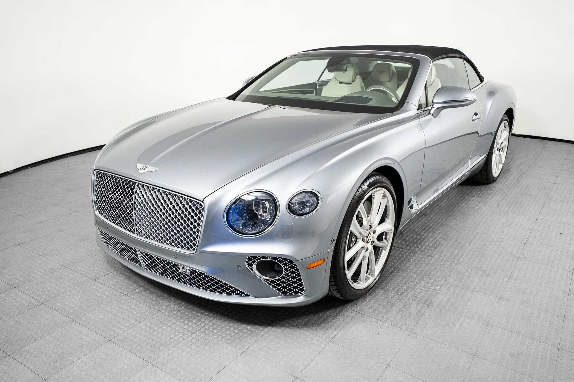 mph064_588665239_4e8808b2_7b1f_4a54_b141_a9bfc0703b8a_940efda5f6