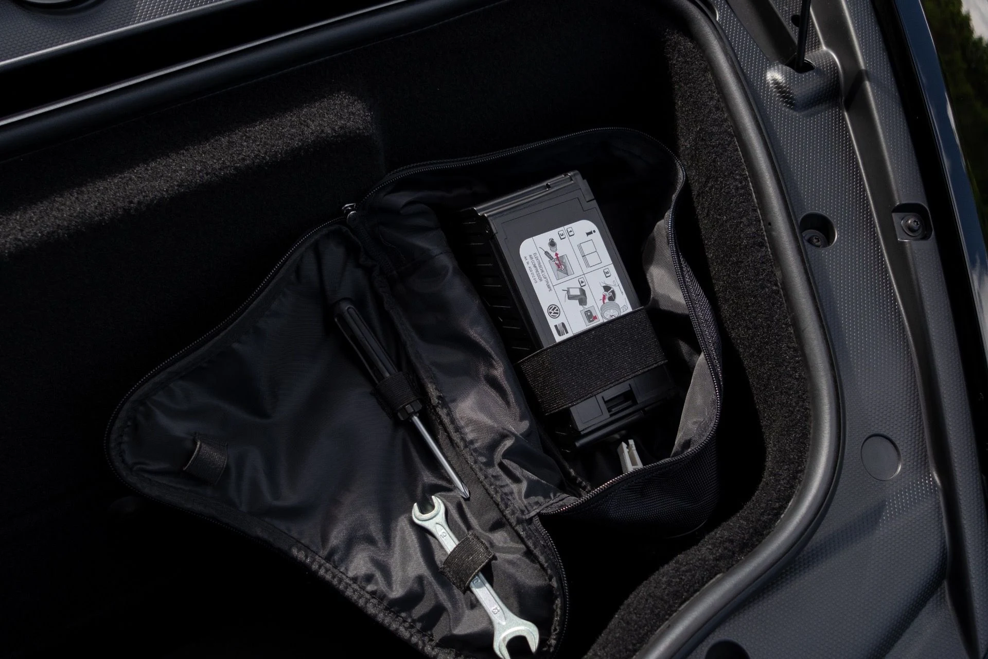 mph064_618499889_Used_2022_Lamborghini_Huracan_EVO_1764129423_4712eabc63