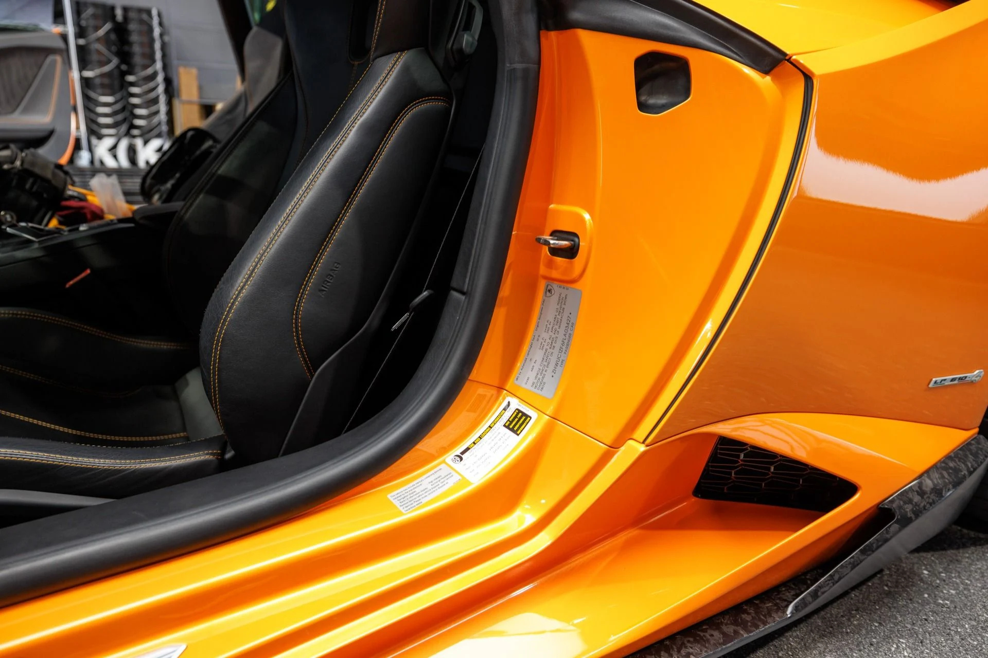 mph064_652948177_Used_2015_Lamborghini_Huracan_VF_Supercharger_LP_610_4_1760479493_bb8168784a