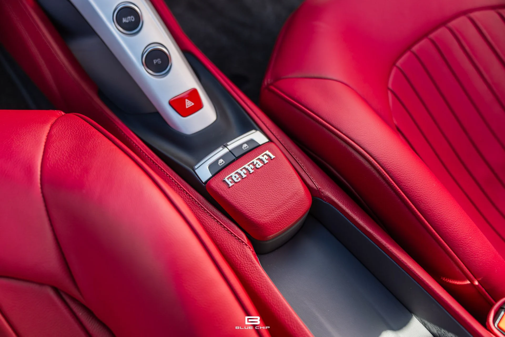 mph064_677898898_67f5b05024886fcab119d0ed_BC_488_GTB_70th_Silver_Roof_120_008fe7c5c8