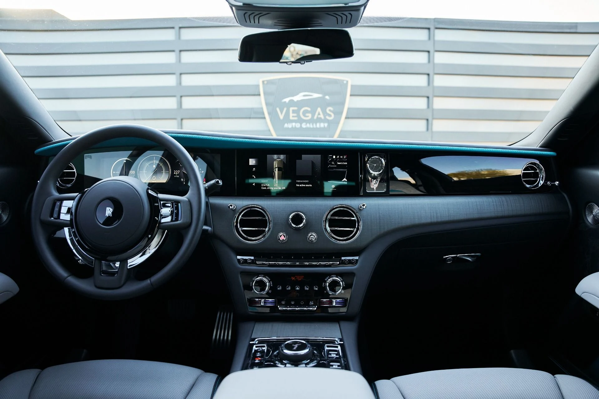 mph064_756299208_Used_2025_Rolls_Royce_Ghost_Base_1770087496_8ae9444d3f