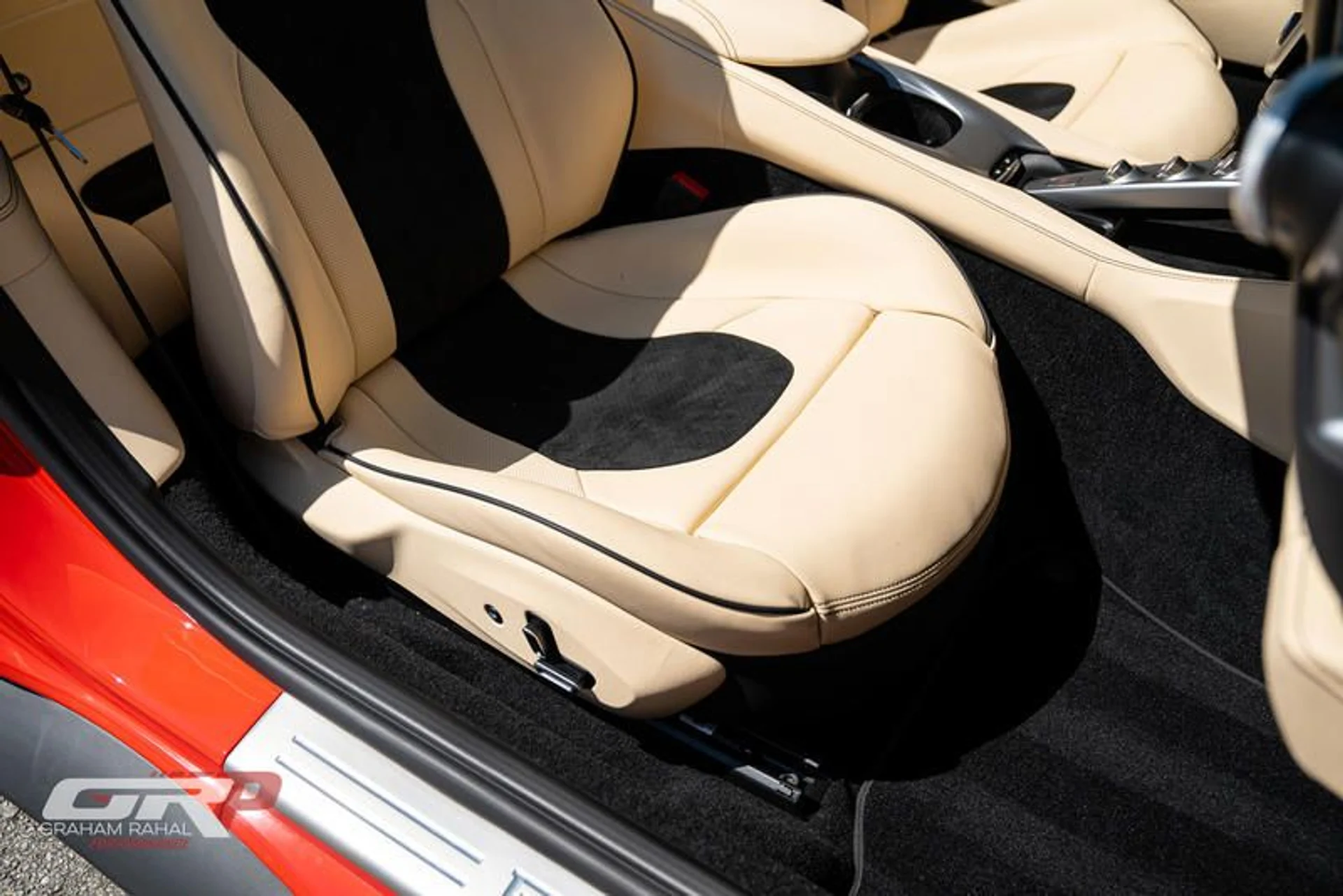 mph064_763927860_F0_C02_D20_B1_A1_46_A2_B1_FB_E983502_C3_A6_B_a9b8cf592d