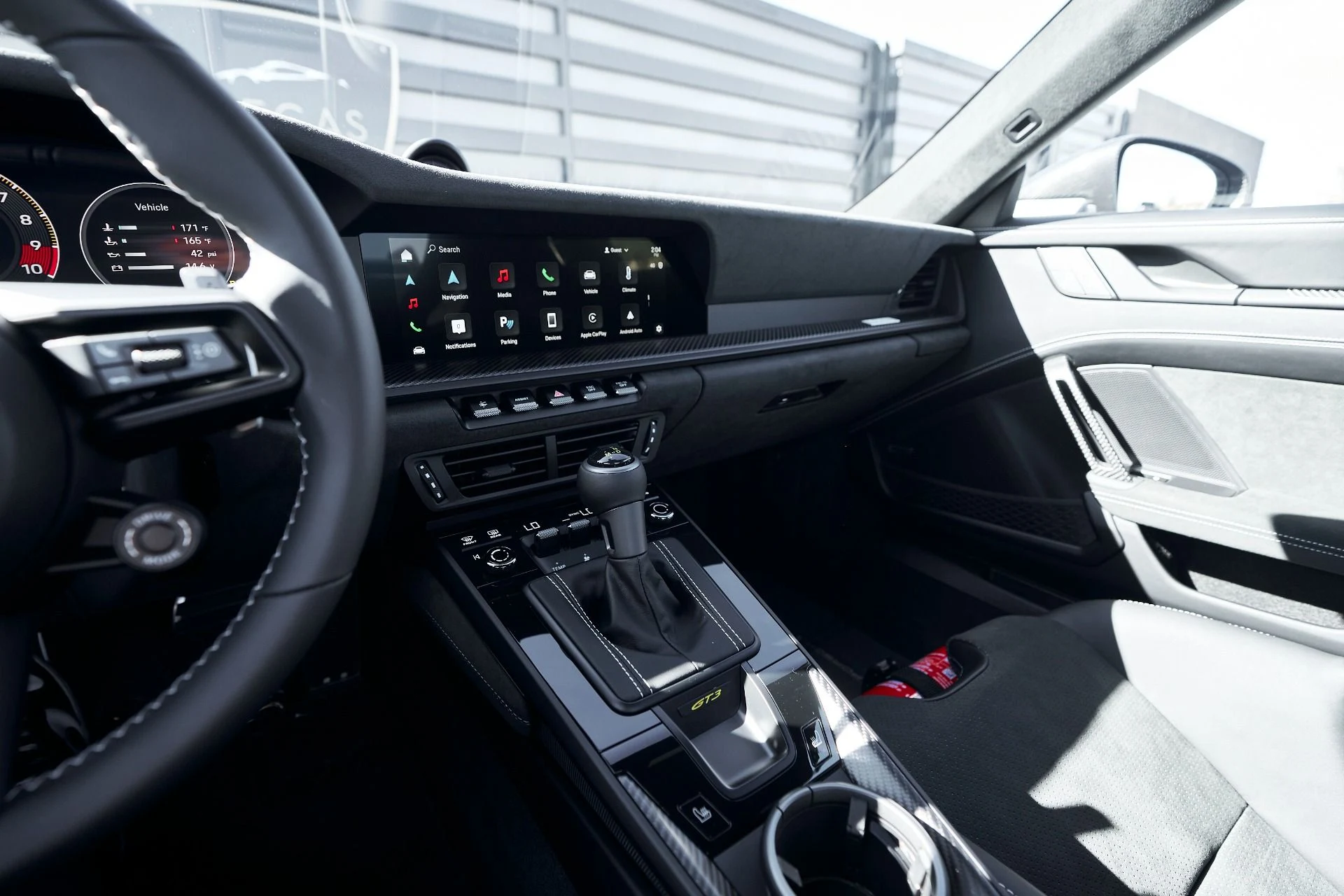 mph064_797320826_Used_2025_Porsche_911_GT_3_1760570070_46cabb49c9