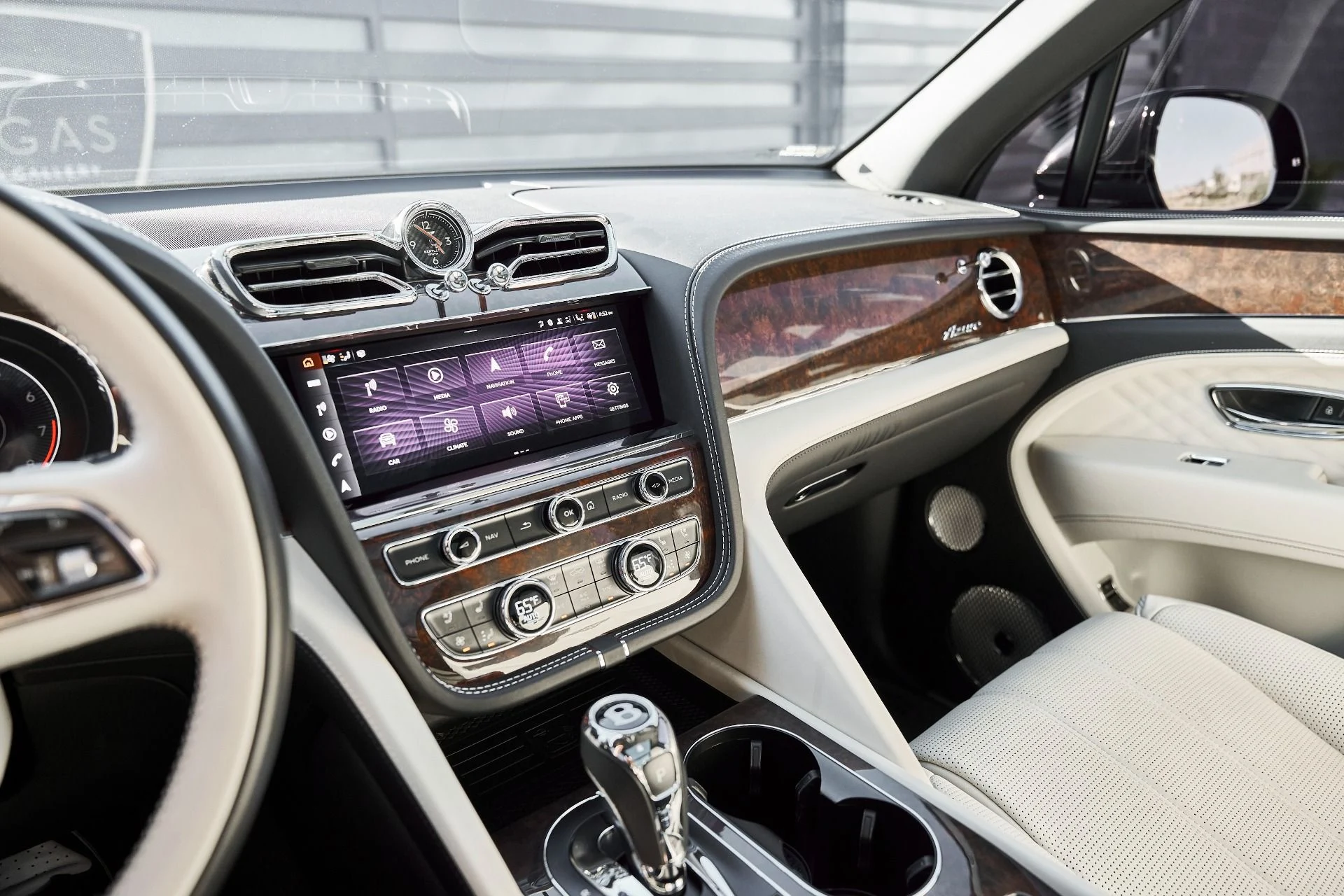 mph064_83403492_Used_2023_Bentley_Bentayga_EWB_Azure_1773968908_71a6be4342