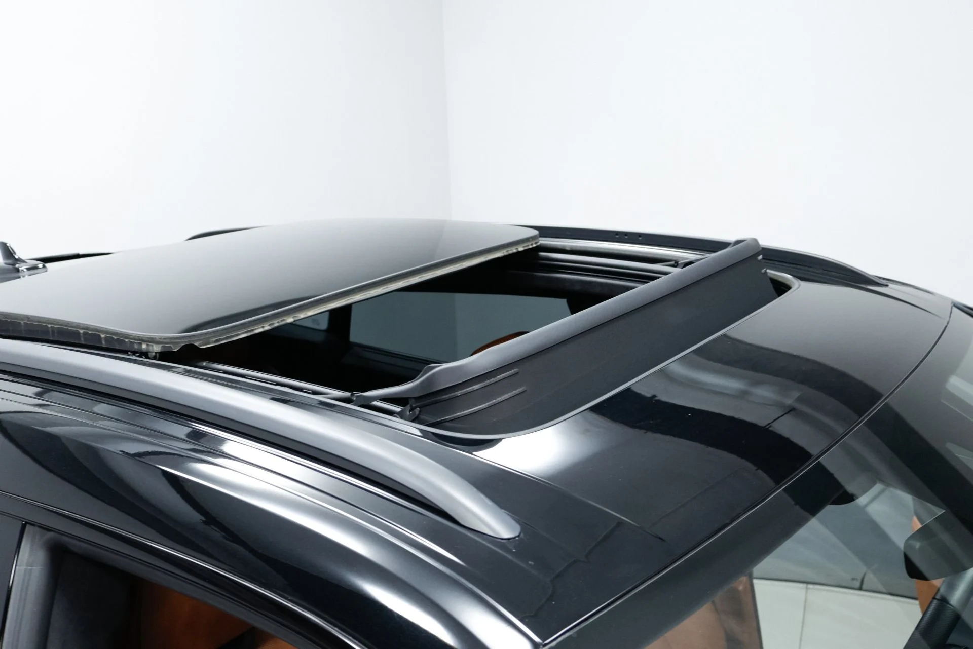 mph064_871901351_Used_2019_Lamborghini_Urus_1760386221_7489d1c94d