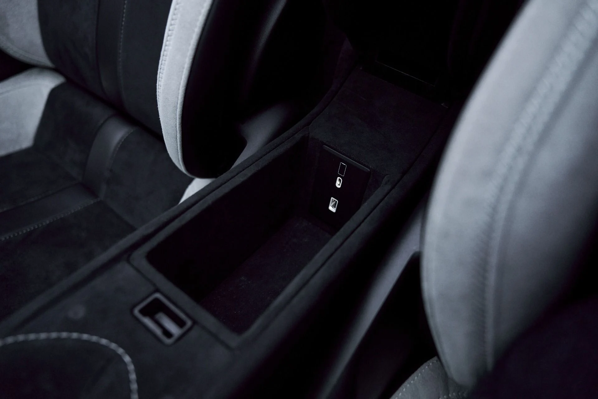 mph064_90537196_Used_2024_Mc_Laren_750_S_1767753336_e8fe39f57b