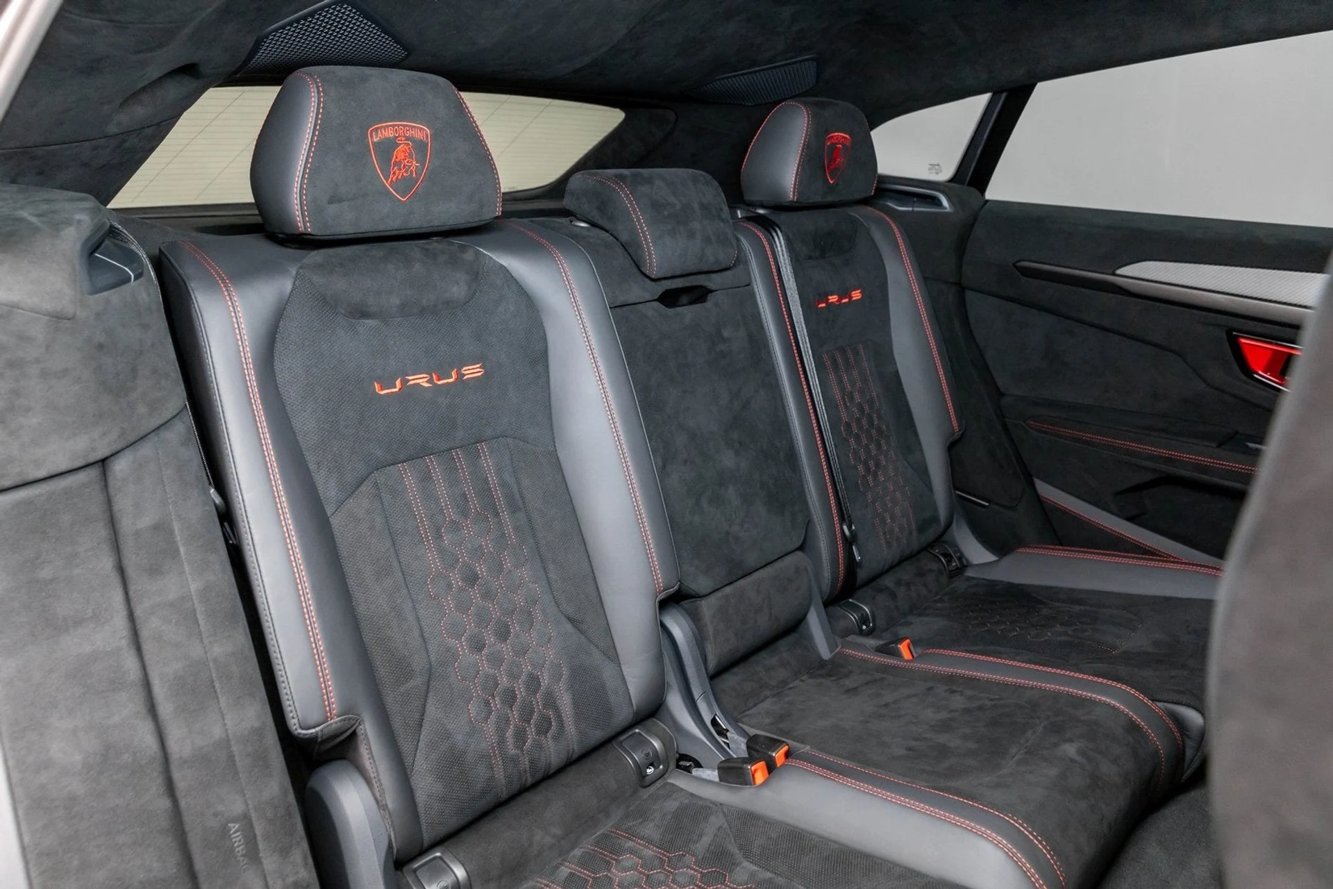 mph064_929659747_65_f4213bec93