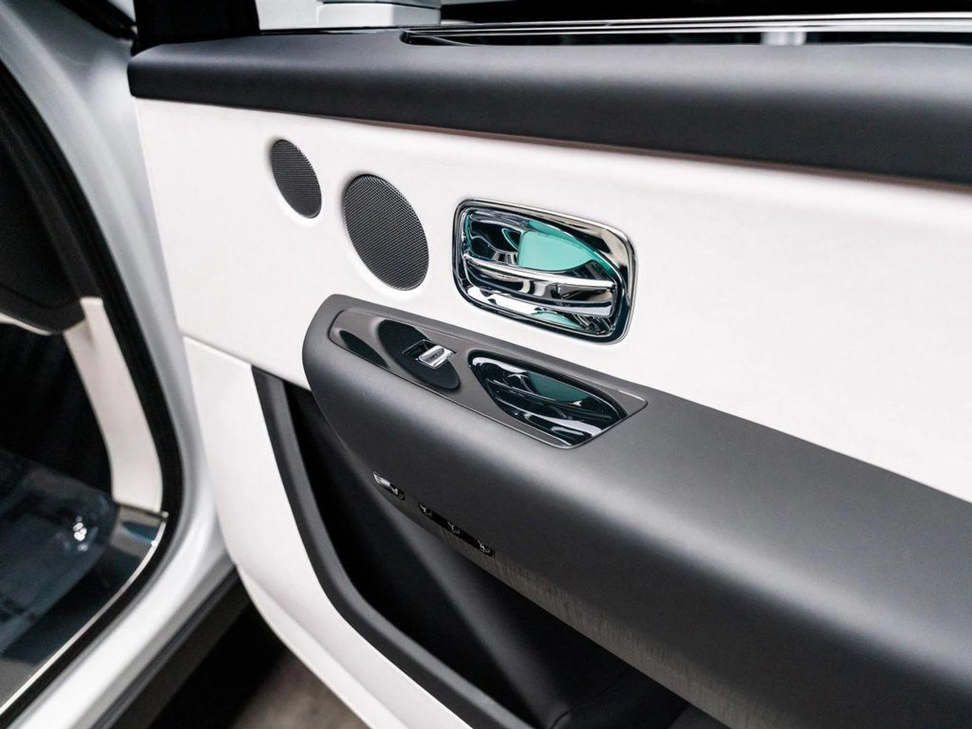 mph064_952183547_DYMU_3u7opphz_Hxraqsx_J7u9rus_Y_8f1f1d5e6d