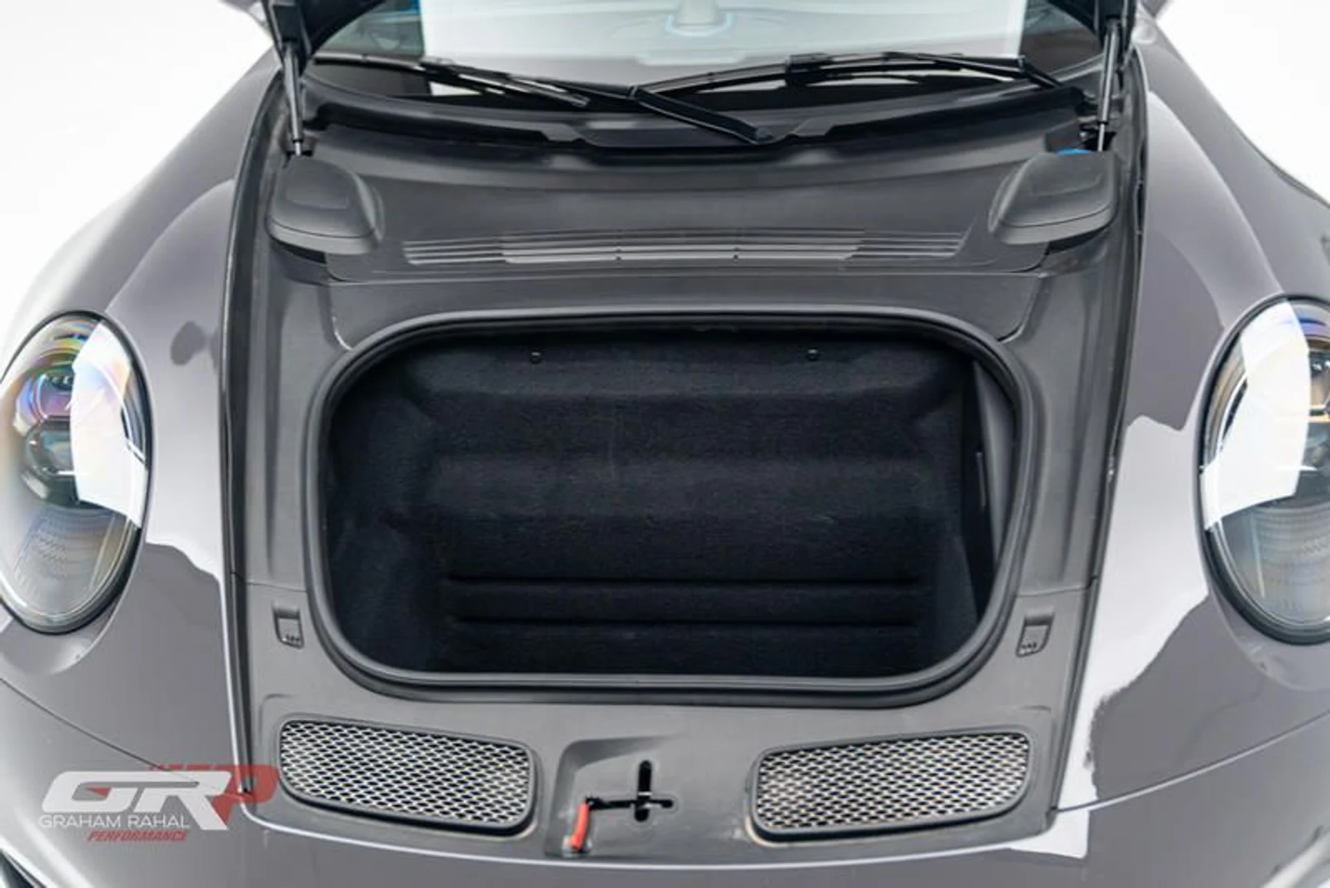 mph065_100643037_A7336_D09_BE_6_E_42_AA_B2_B9_4321_D81_E5_EDF_d8bf42ac0e