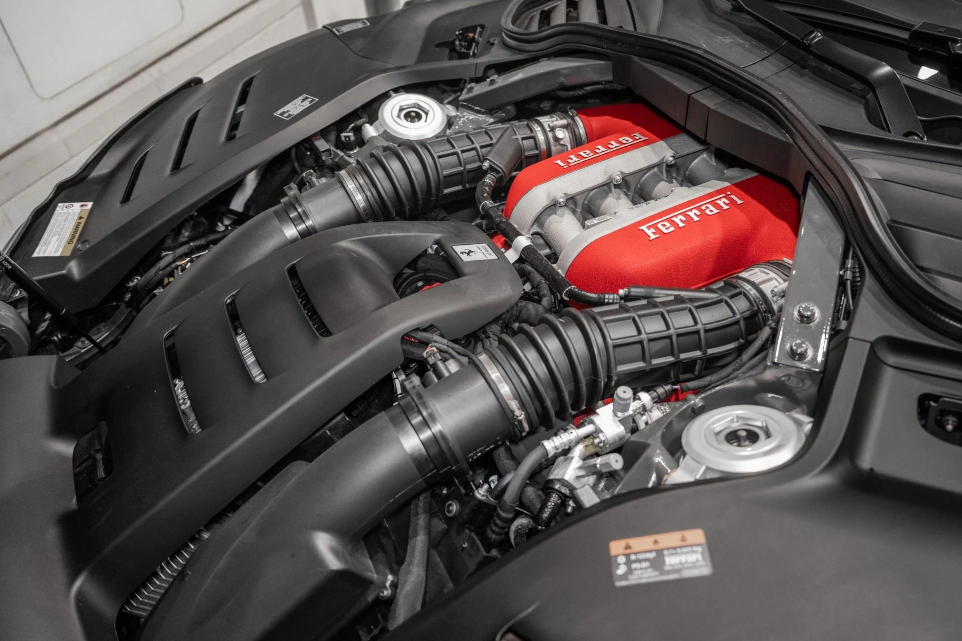 mph065_1016613621_Used_2026_Ferrari_Purosangue_1781276240_0c7cdc603e