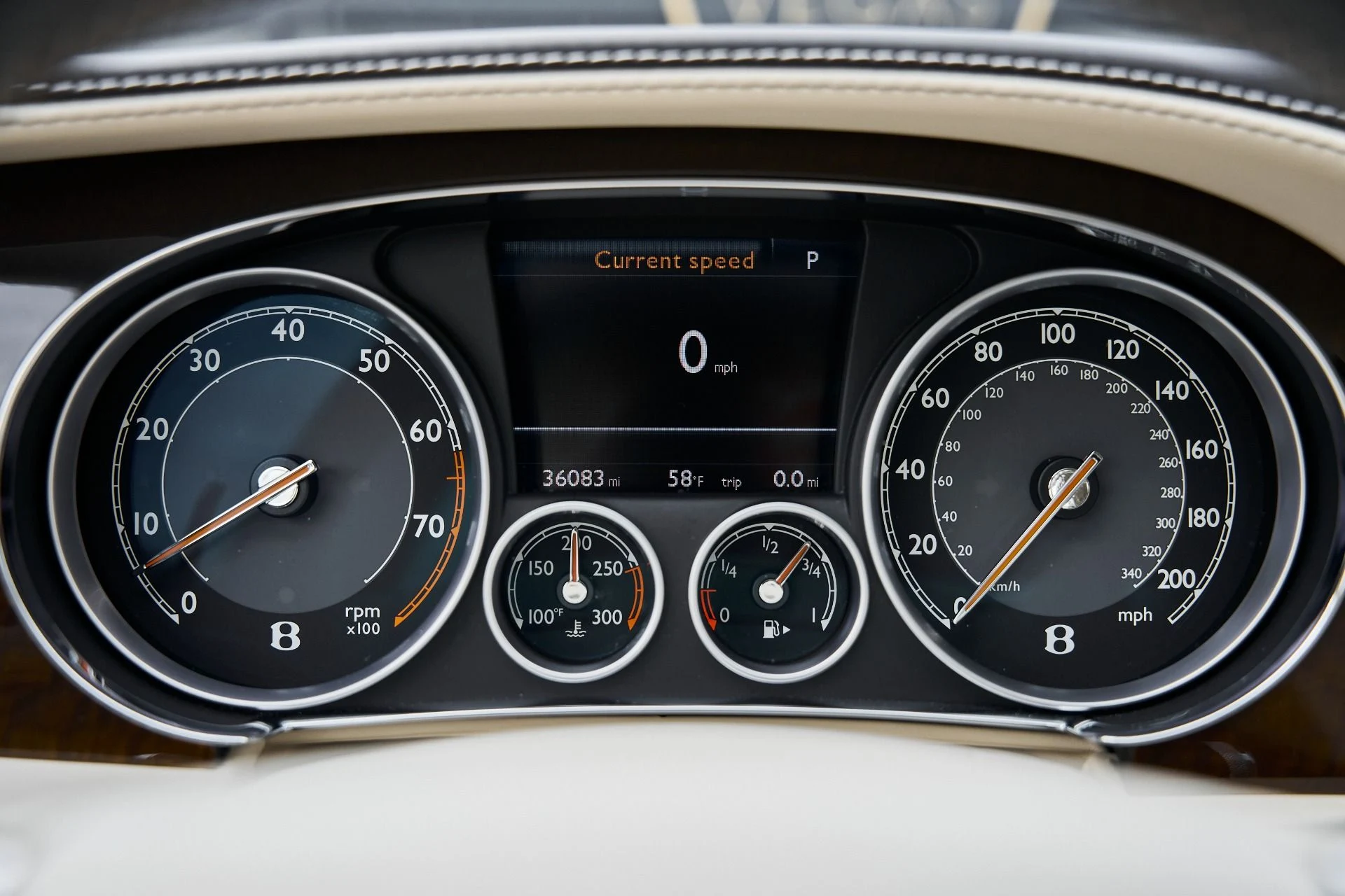 mph065_1028243013_Used_2015_Bentley_Flying_Spur_V8_1769278424_b463a6b05a