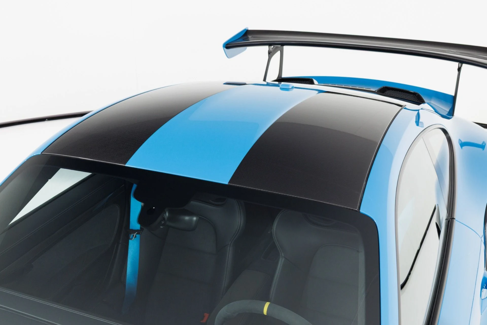 mph065_1038492891_Used_2019_Porsche_911_GT_2_RS_1792013922_1c62424e5d