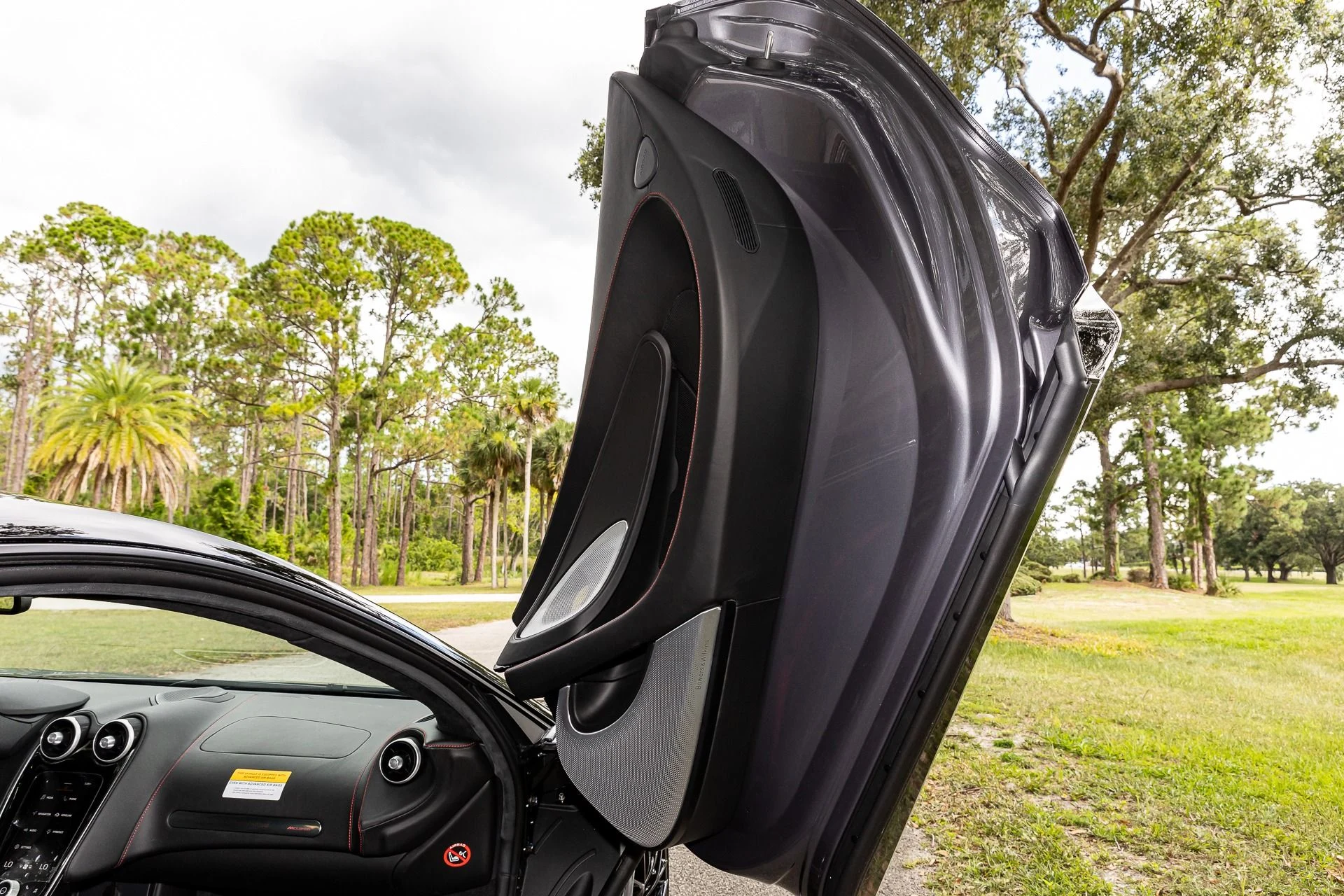 mph065_1066128050_313_p66_l_4aeb83cf2e