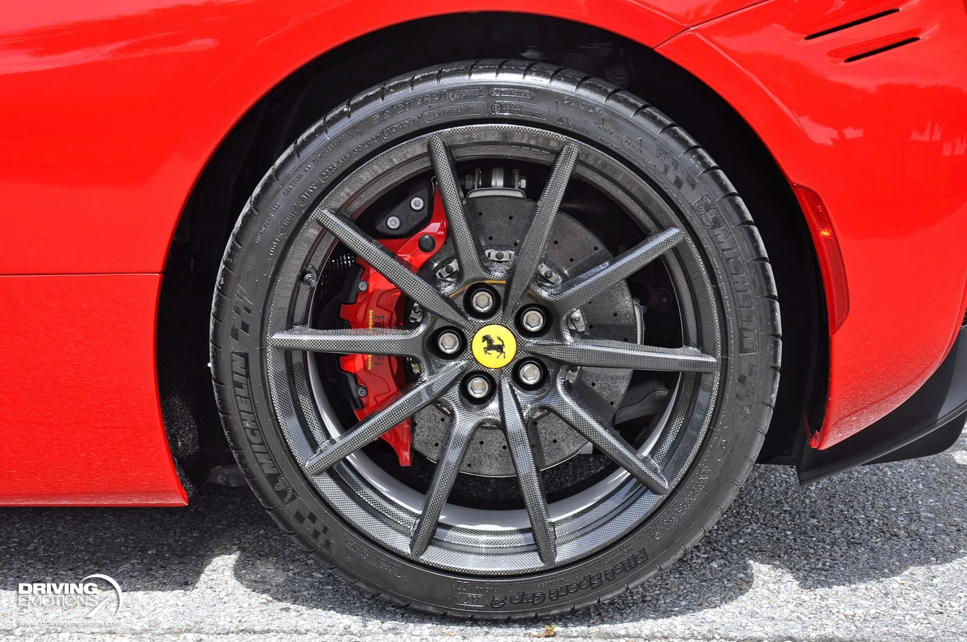 mph065_109455363_860_p66_l_232a1bd0e9