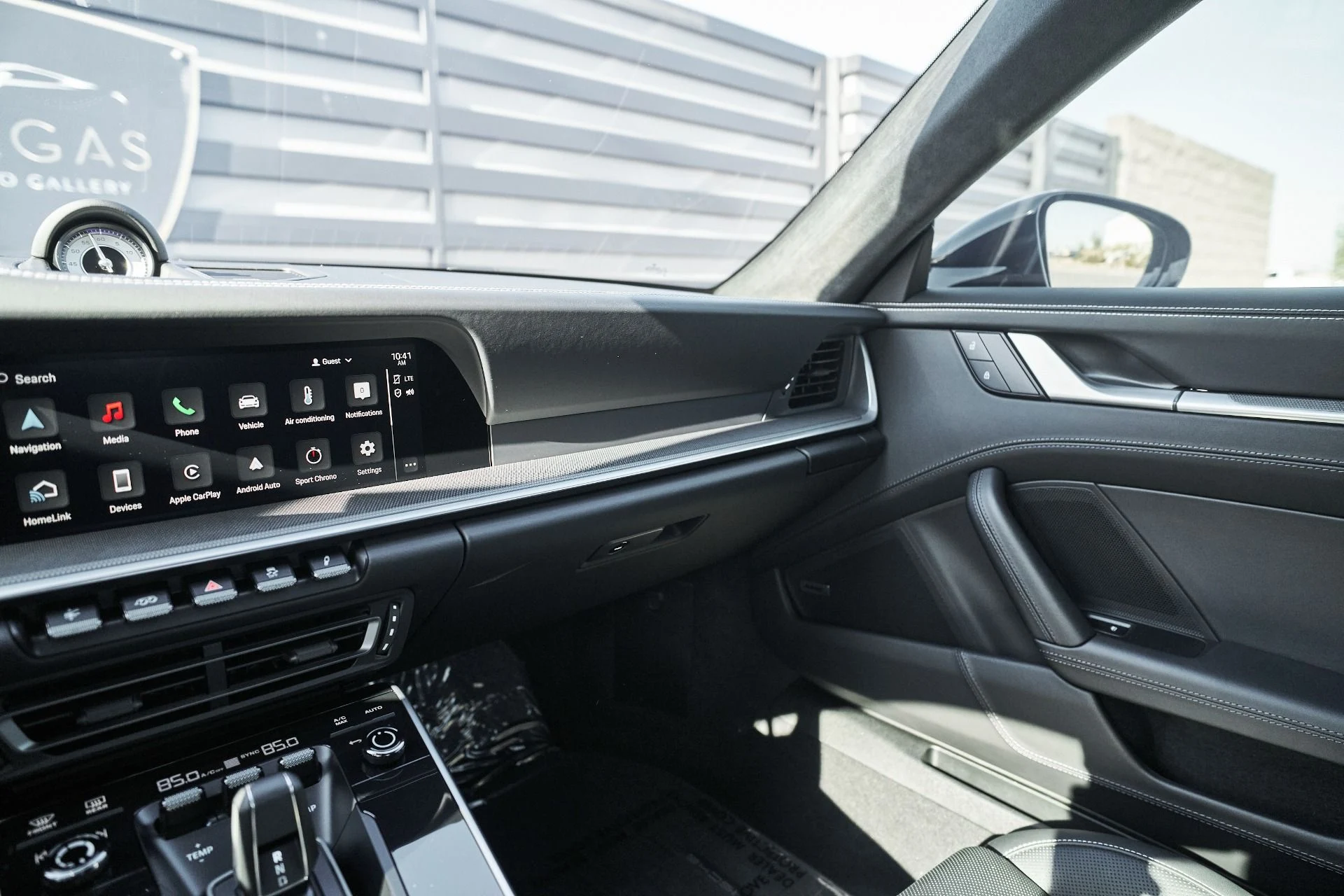 mph065_1126756501_Used_2024_Porsche_911_Turbo_1765937881_d6652802b9