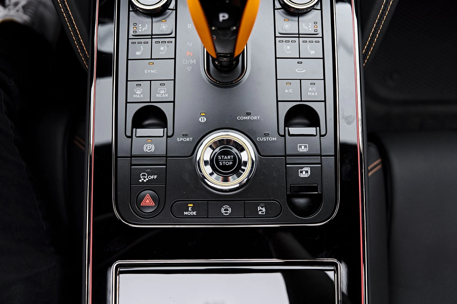 mph065_113916129_Used_2025_Bentley_Flying_Spur_Black_Edition_1790368118_de17c652f0