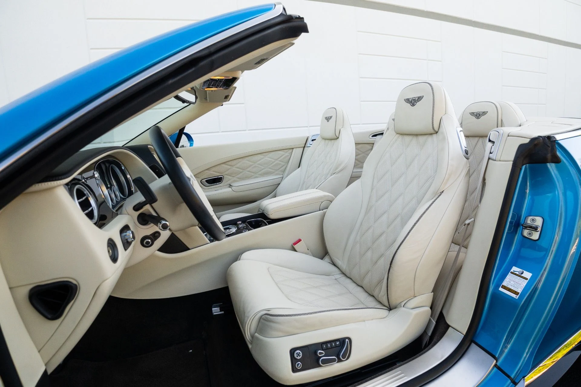 mph065_1211995195_Used_2015_Bentley_Continental_GT_V8_S_1769717195_e760acbe59