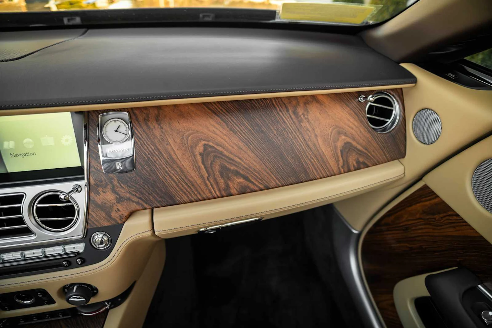 mph065_121786040_89c1b8842a29a46efb117a80be7e31ccx_351b5869cc