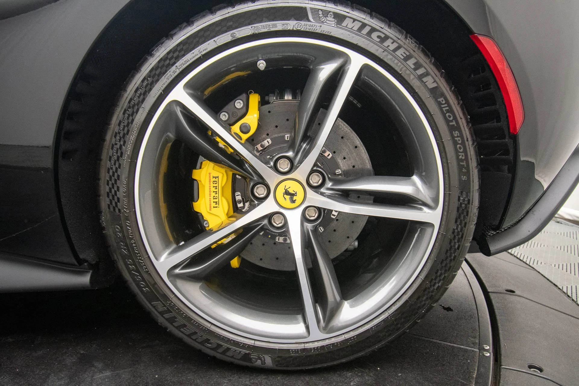 mph065_1218305863_75c3eba5b1fd41919f7cc087a59027a1_5d5c94819e