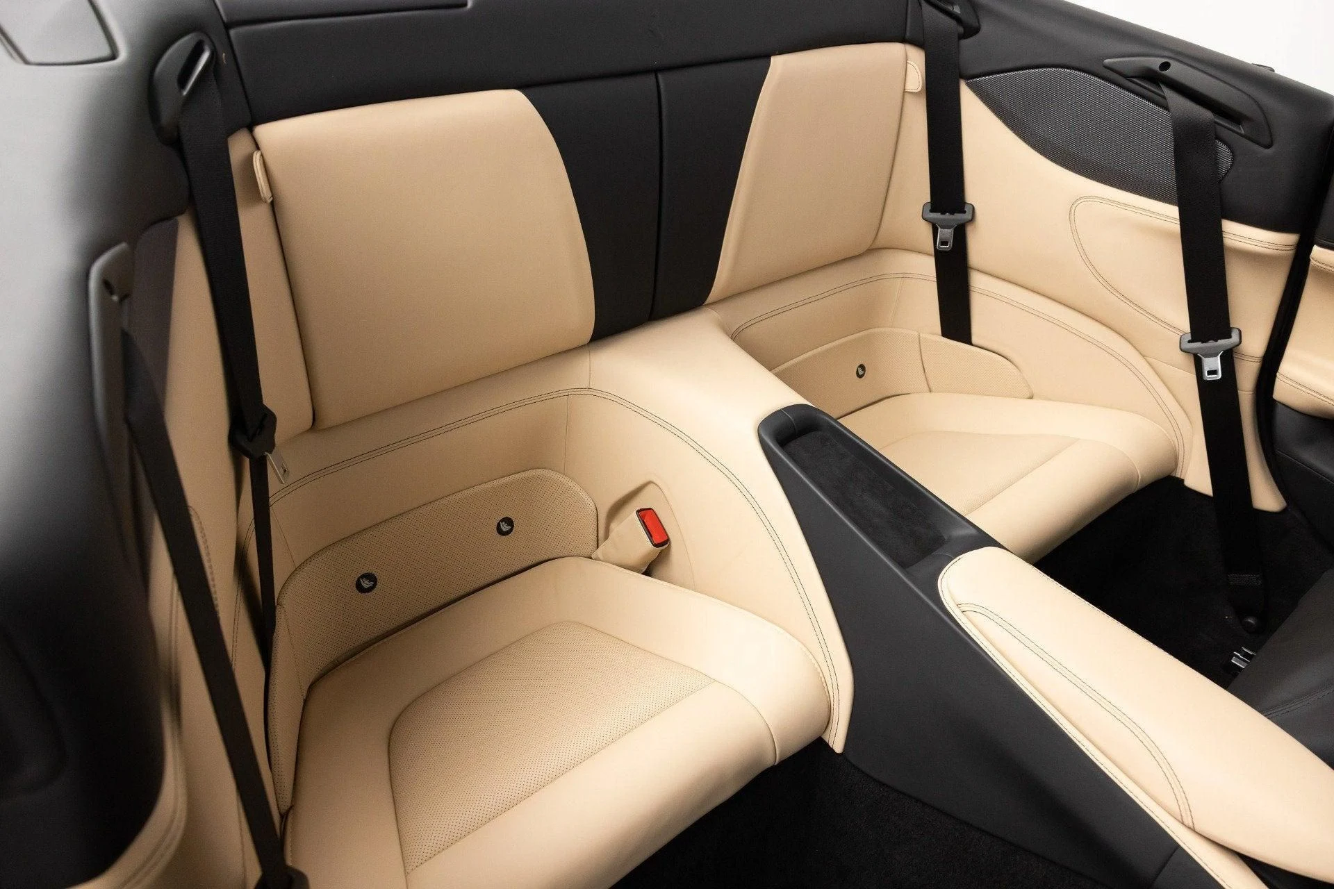 mph065_1223016104_Used_2023_Ferrari_Portofino_M_1784803728_7198656b1a