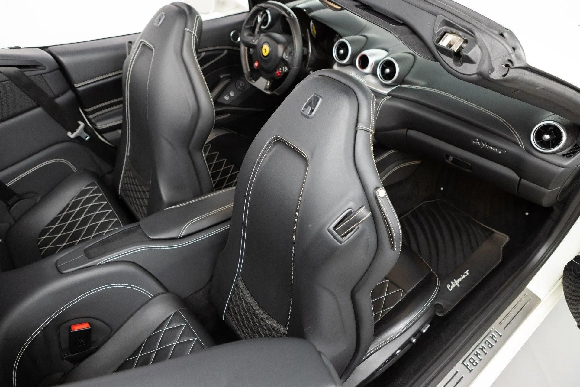 mph065_1239518699_Used_2016_Ferrari_California_T_1777368241_a6e29e2fd0