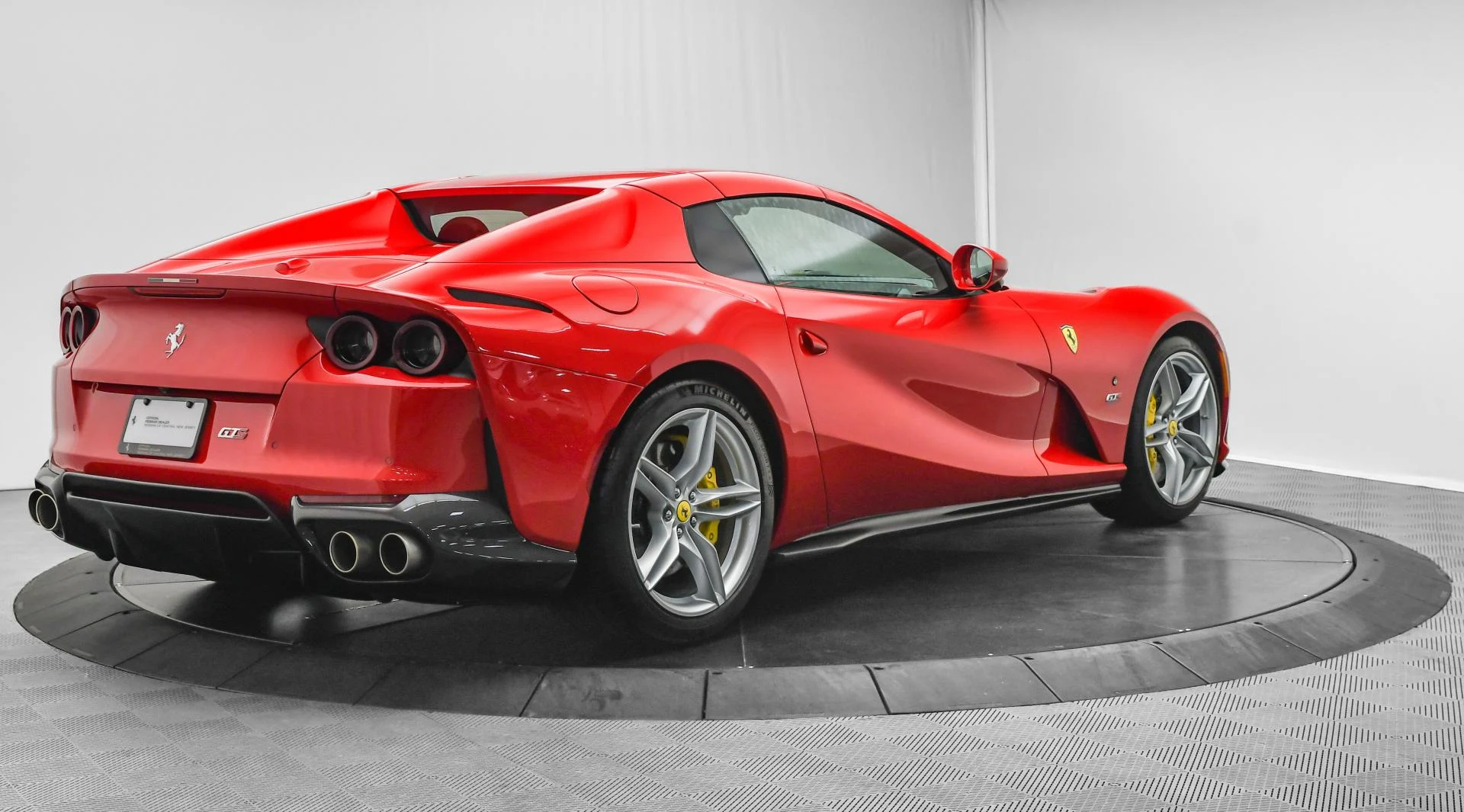 mph065_127334493_Used_2022_Ferrari_812_GTS_1752652248_24396a053a