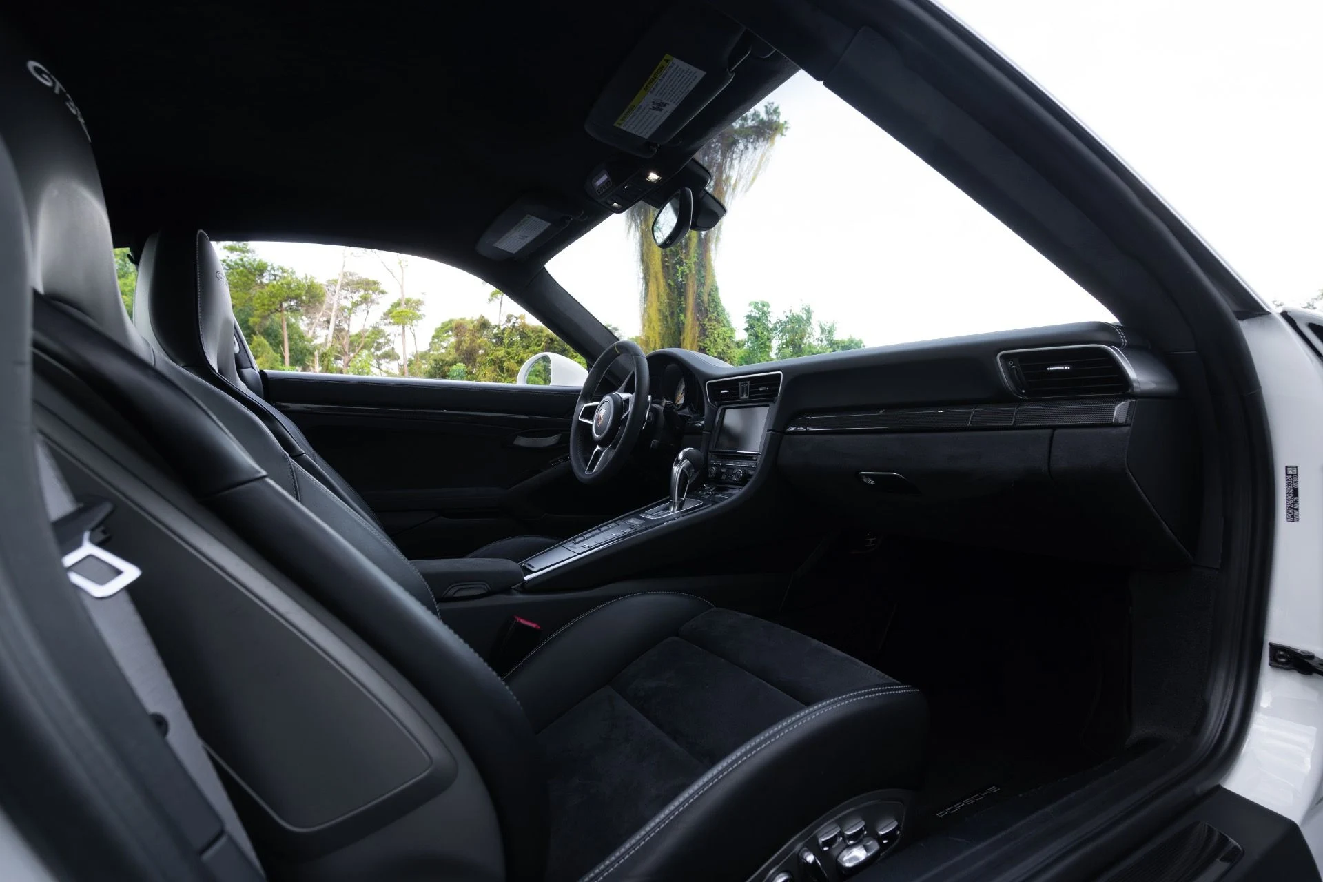 mph065_1286996208_Used_2016_Porsche_911_GT_3_RS_1761756649_d8ff167b46