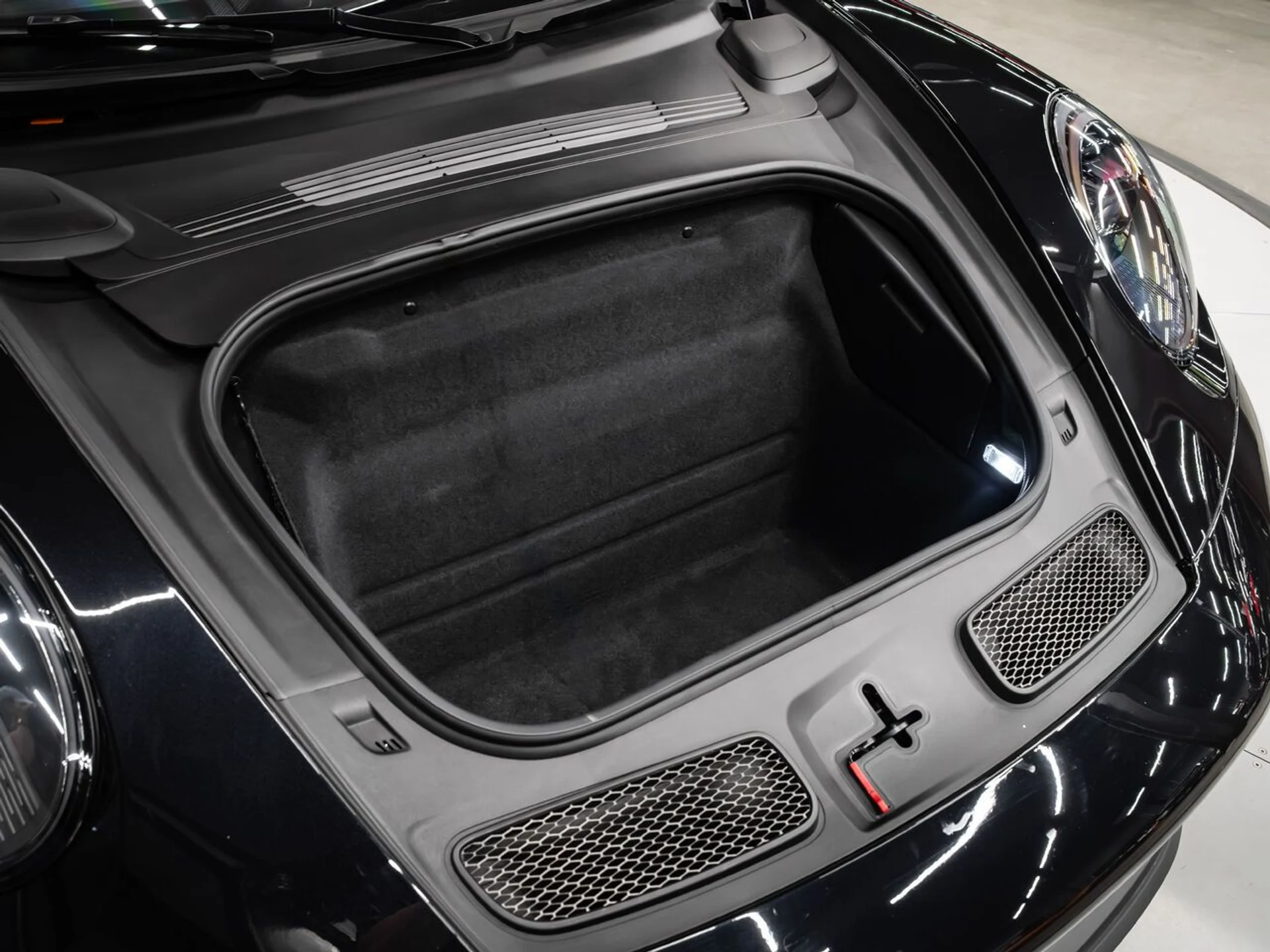 mph065_1306821216_porsche_911_2022_00a908d041