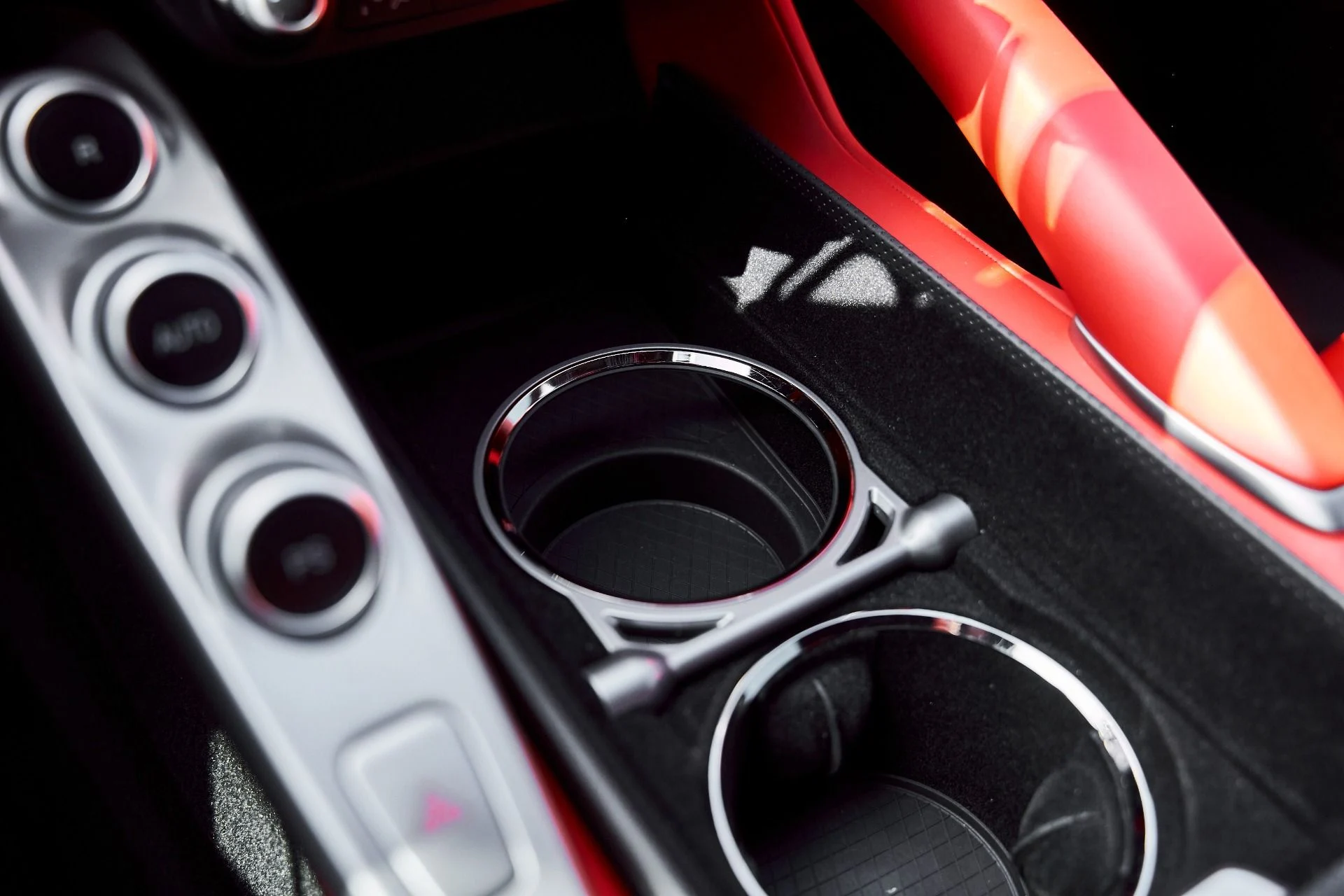 mph065_1386490744_Used_2019_Ferrari_GTC_4_Lusso_V12_1771467717_37e9037e4f