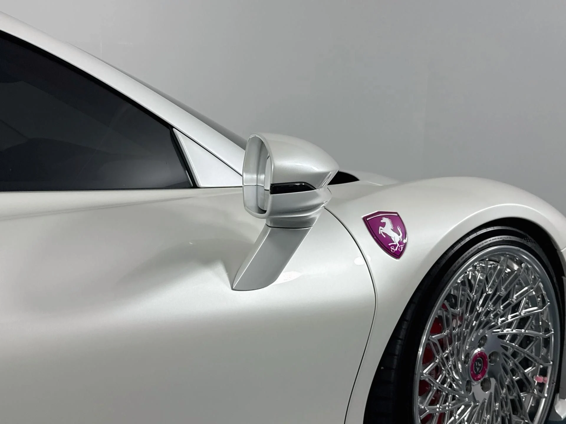 mph065_1390869488_Used_2024_Ferrari_SF_90_Spider_1787784004_afae0536fa