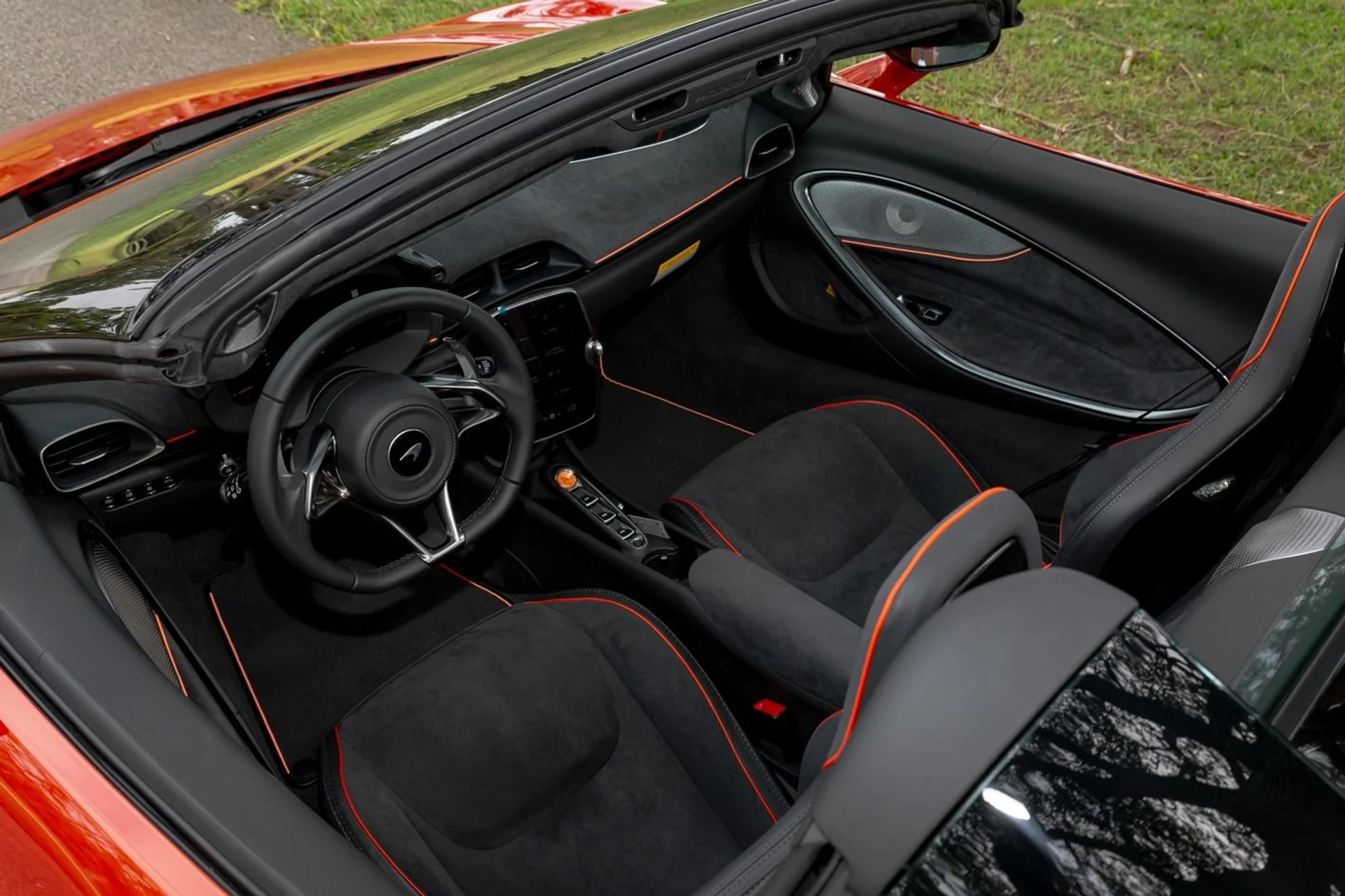 mph065_140474951_Used_2025_Mc_Laren_Artura_Spider_Performance_d2872a560b