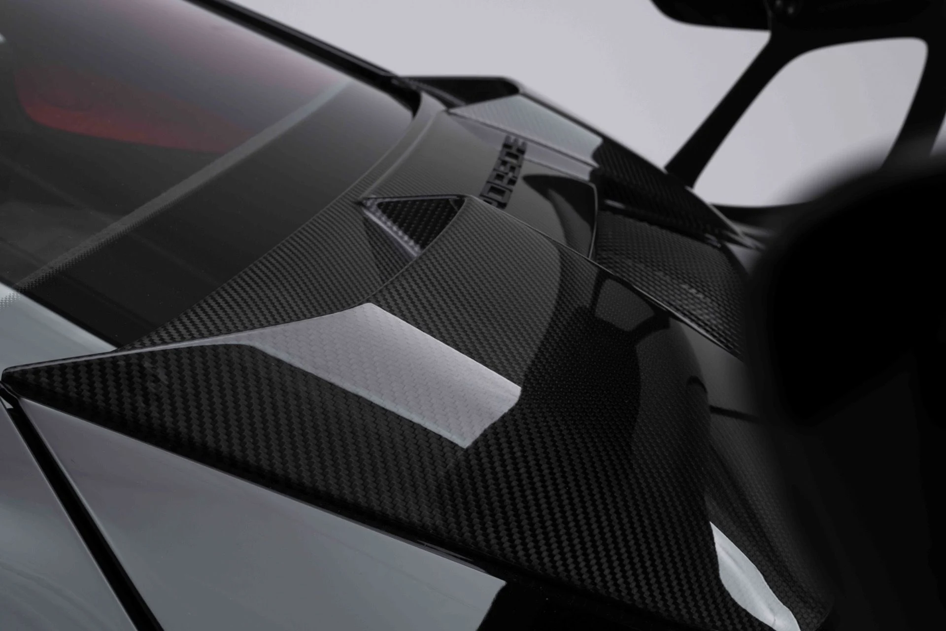 mph065_1417053725_Used_2018_Porsche_911_GT_2_RS_1774025673_0c727c2651