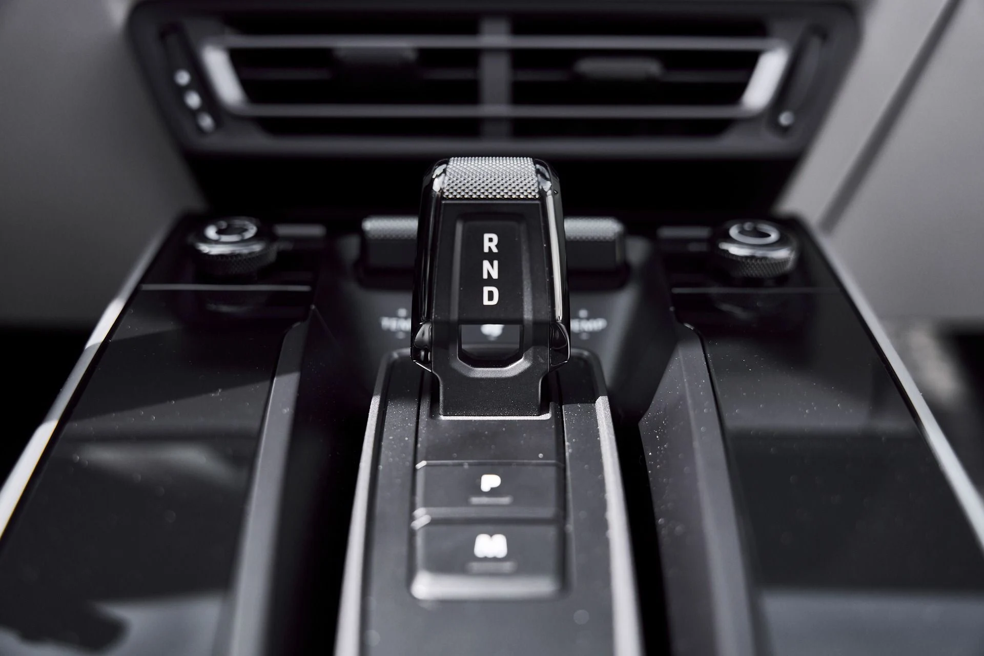 mph065_14552191_Used_2025_Porsche_911_Turbo_S_1772157343_03d63844aa