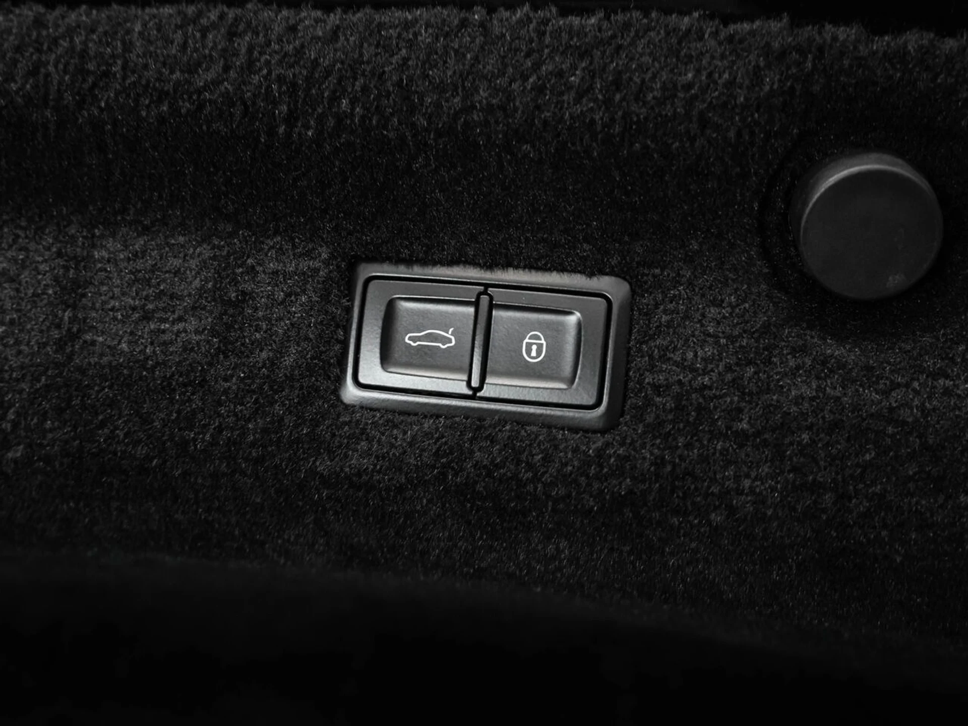 mph065_1581507583_bentley_continental_2022_42d14286ce