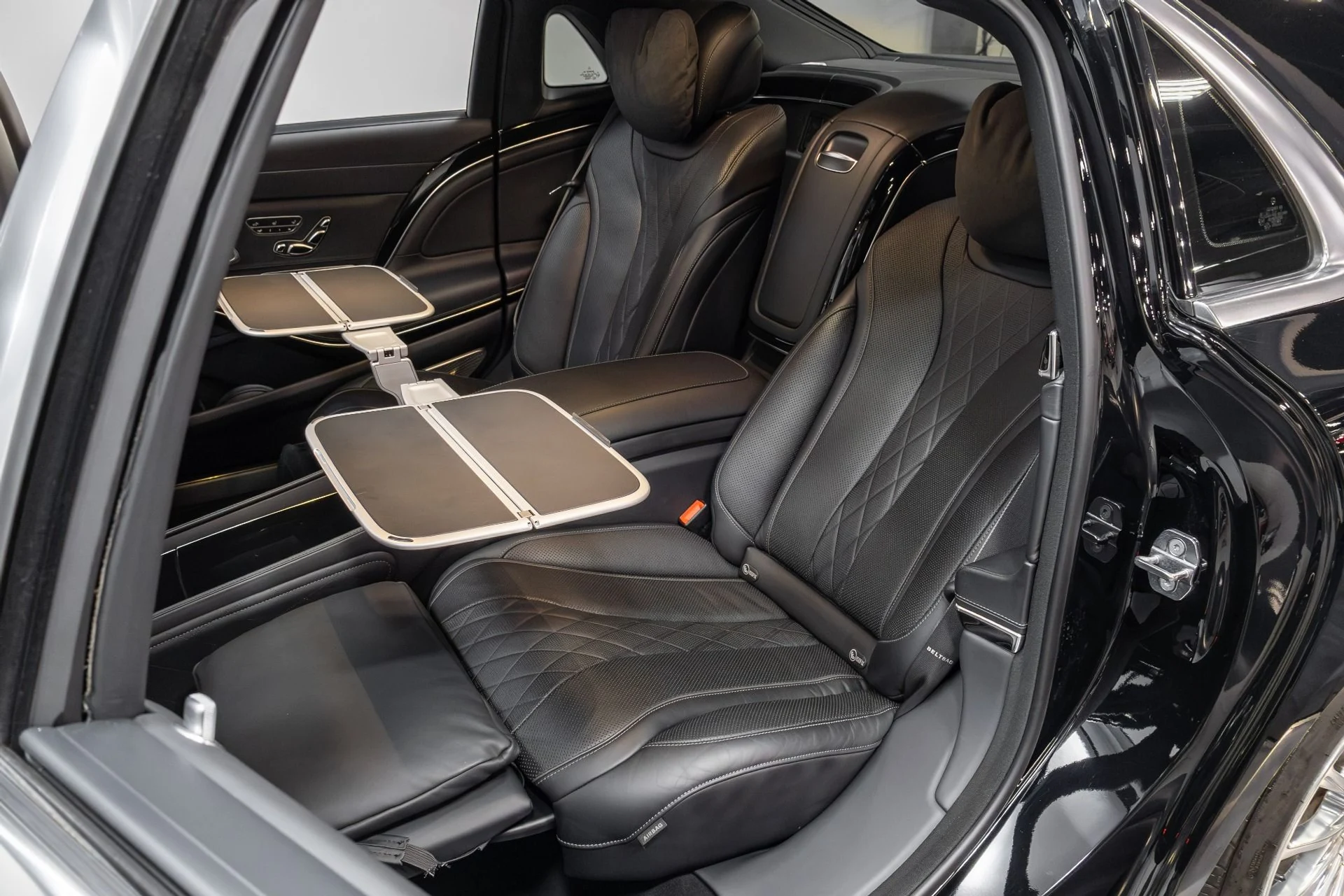 mph065_1640167515_Used_2019_Mercedes_Benz_S_Class_Maybach_S_650_1763220907_afa92014d8