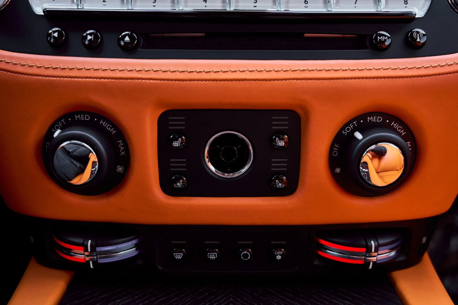 mph065_1675388138_Used_2019_Rolls_Royce_Wraith_Base_1772849709_5cc4974a58