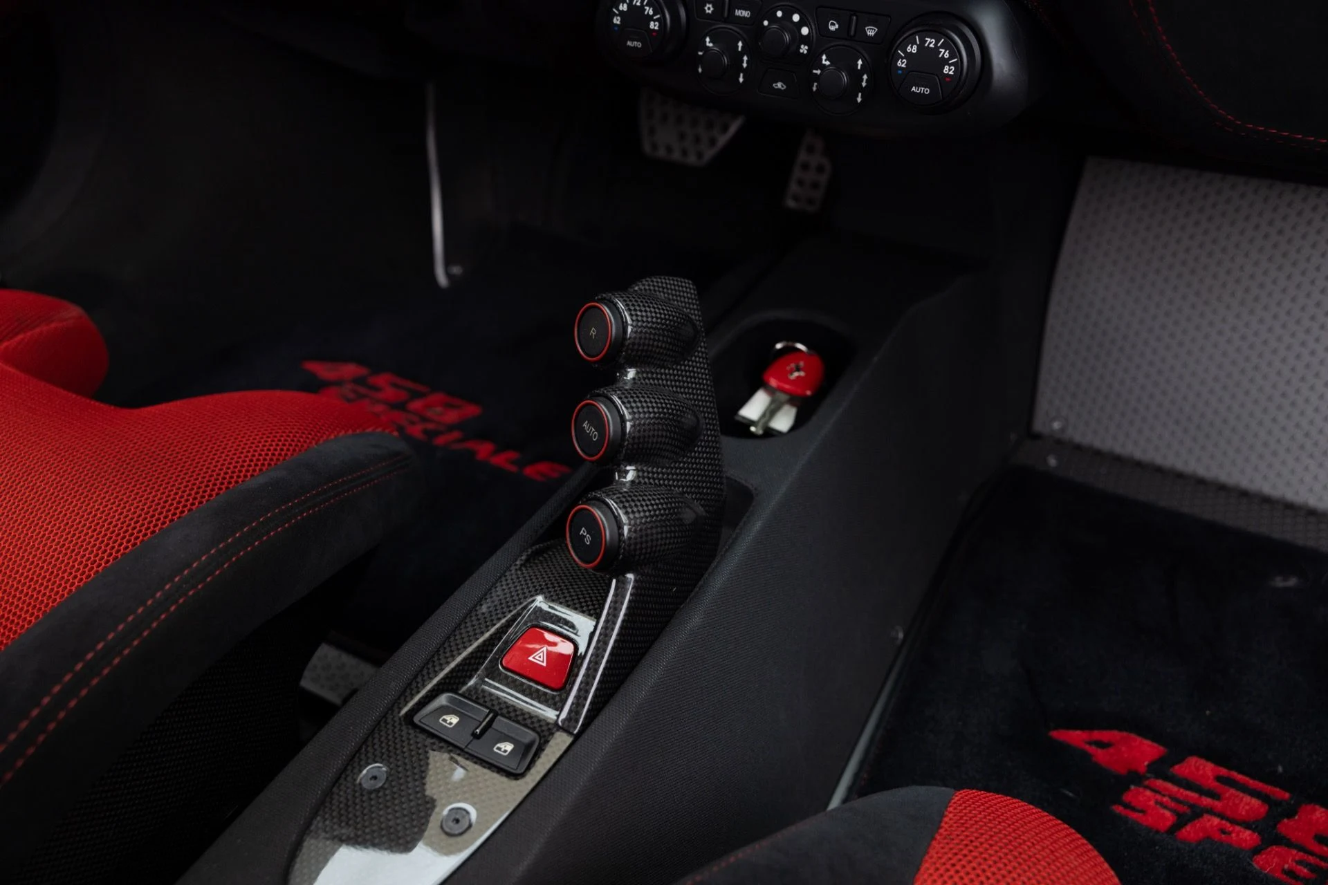 mph065_1679832609_Used_2014_Ferrari_458_Speciale_1781299582_6e71b359b9