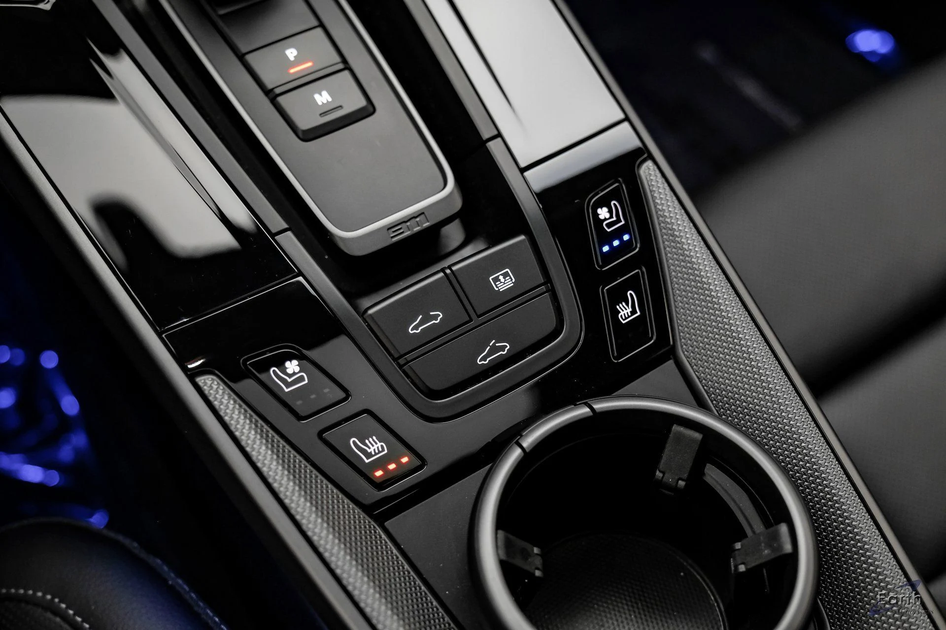 mph065_1691222877_baca4a75f8656b4f1316263aef7cbbcex_81876cd24d