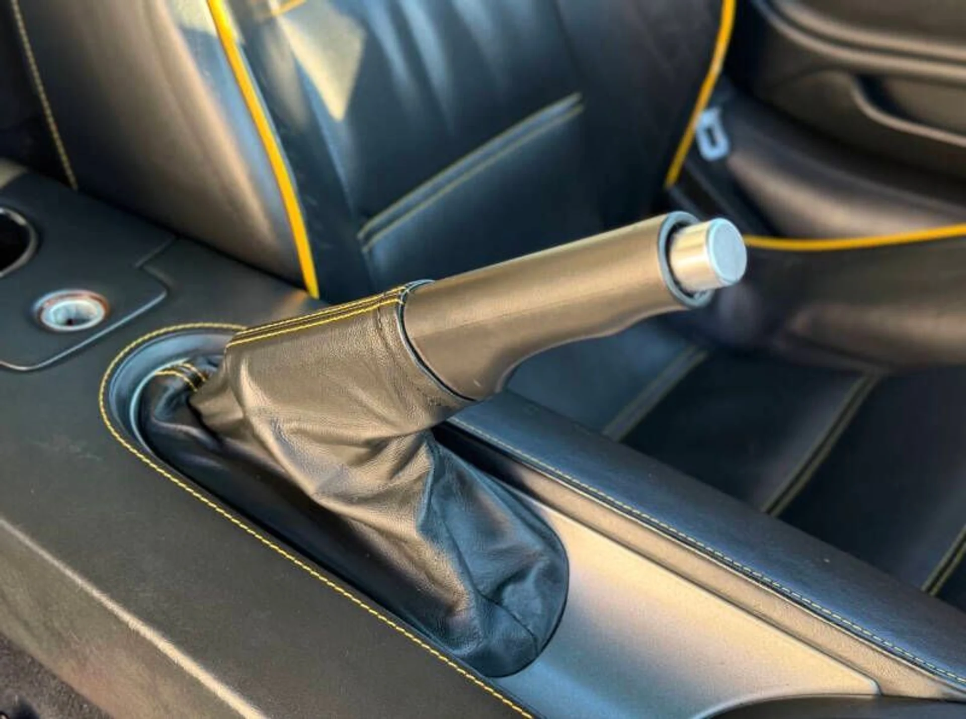 mph065_1779883377_2008_lamborghini_gallardo_base_awd_2dr_coupe_9fb653fac3