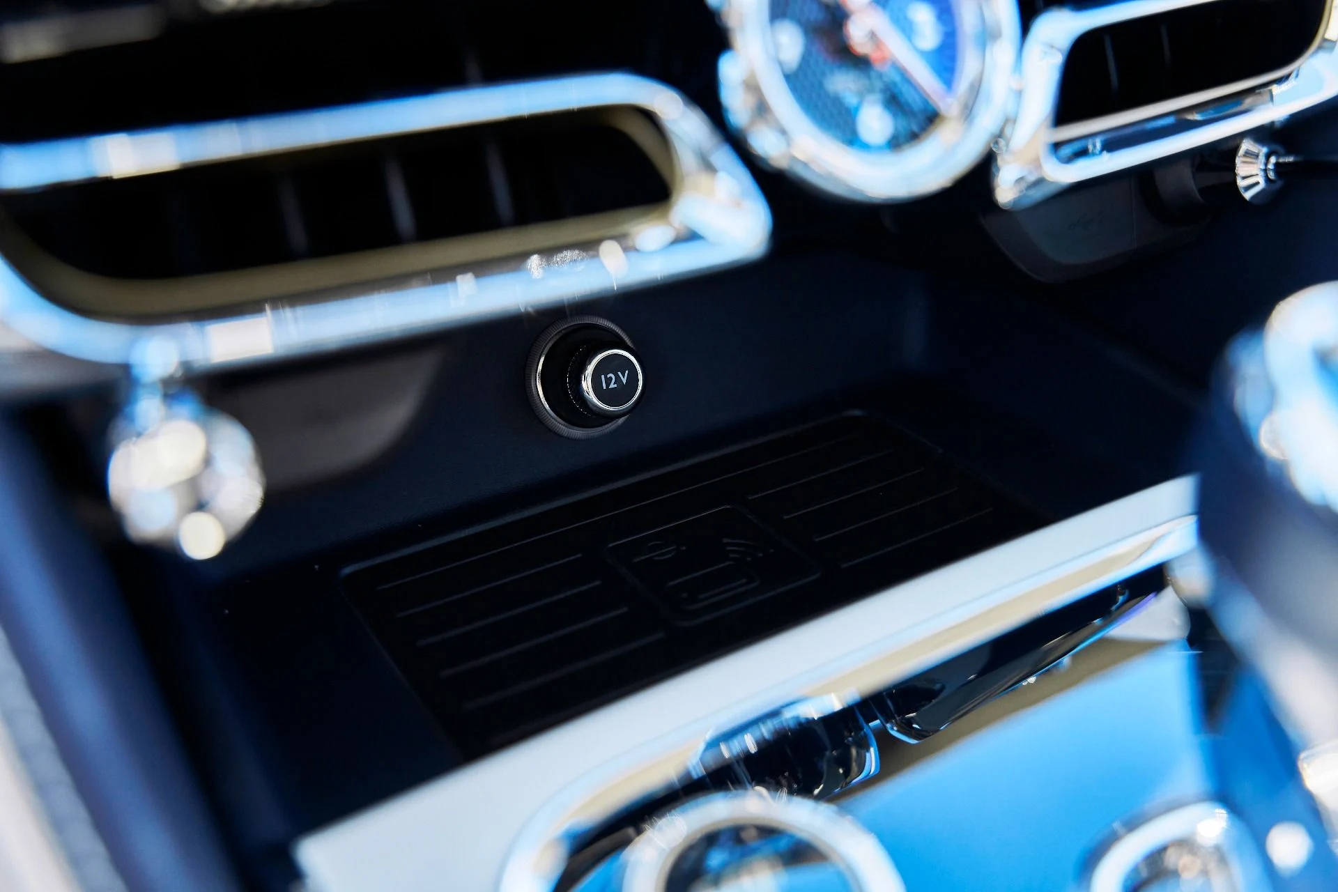 mph065_1796536039_Used_2024_Bentley_Flying_Spur_Mulliner_V8_1768876661_931b44a5e9