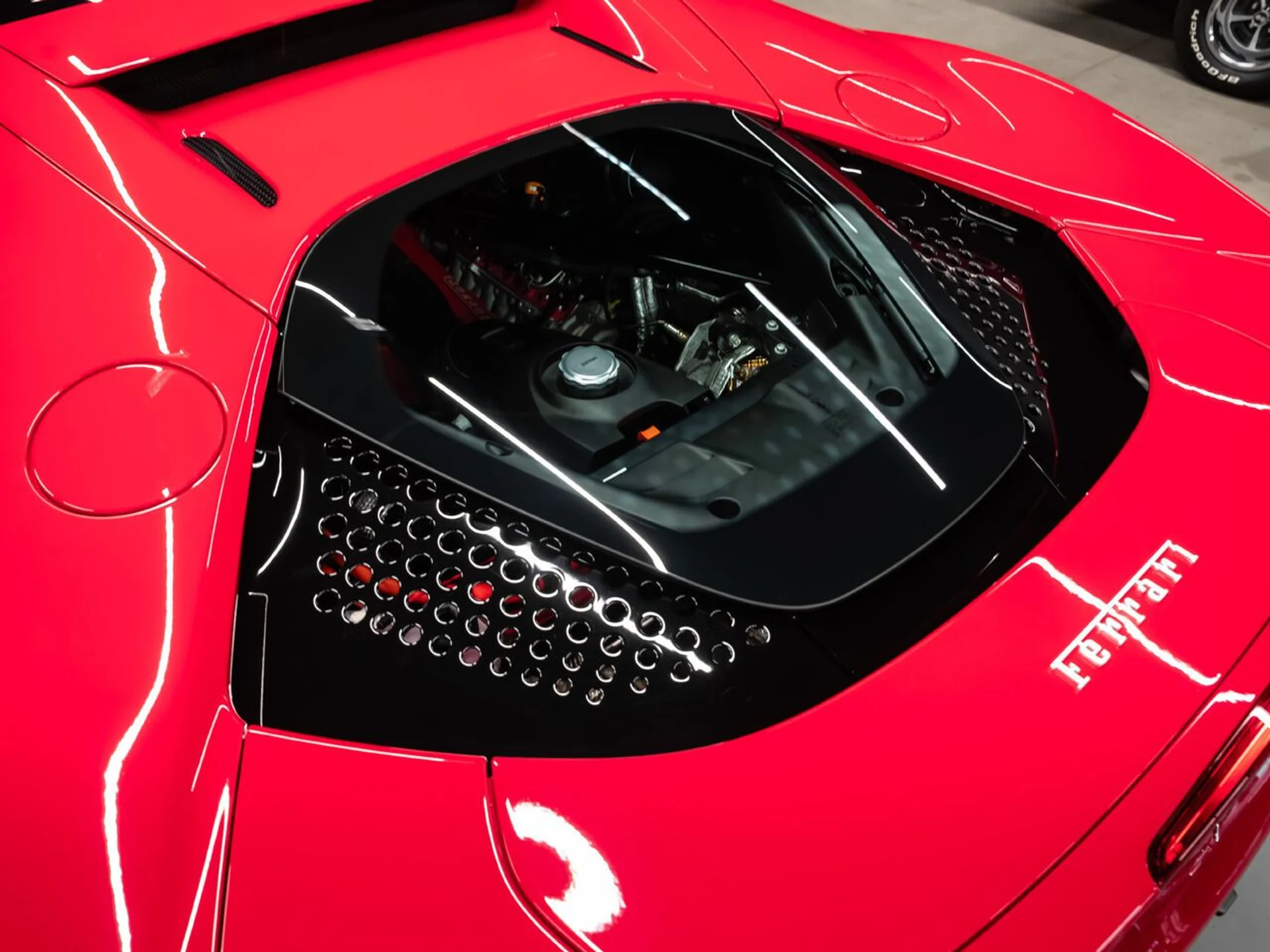 mph065_1798262557_ferrari_sf90_stradale_2023_c74015fa65